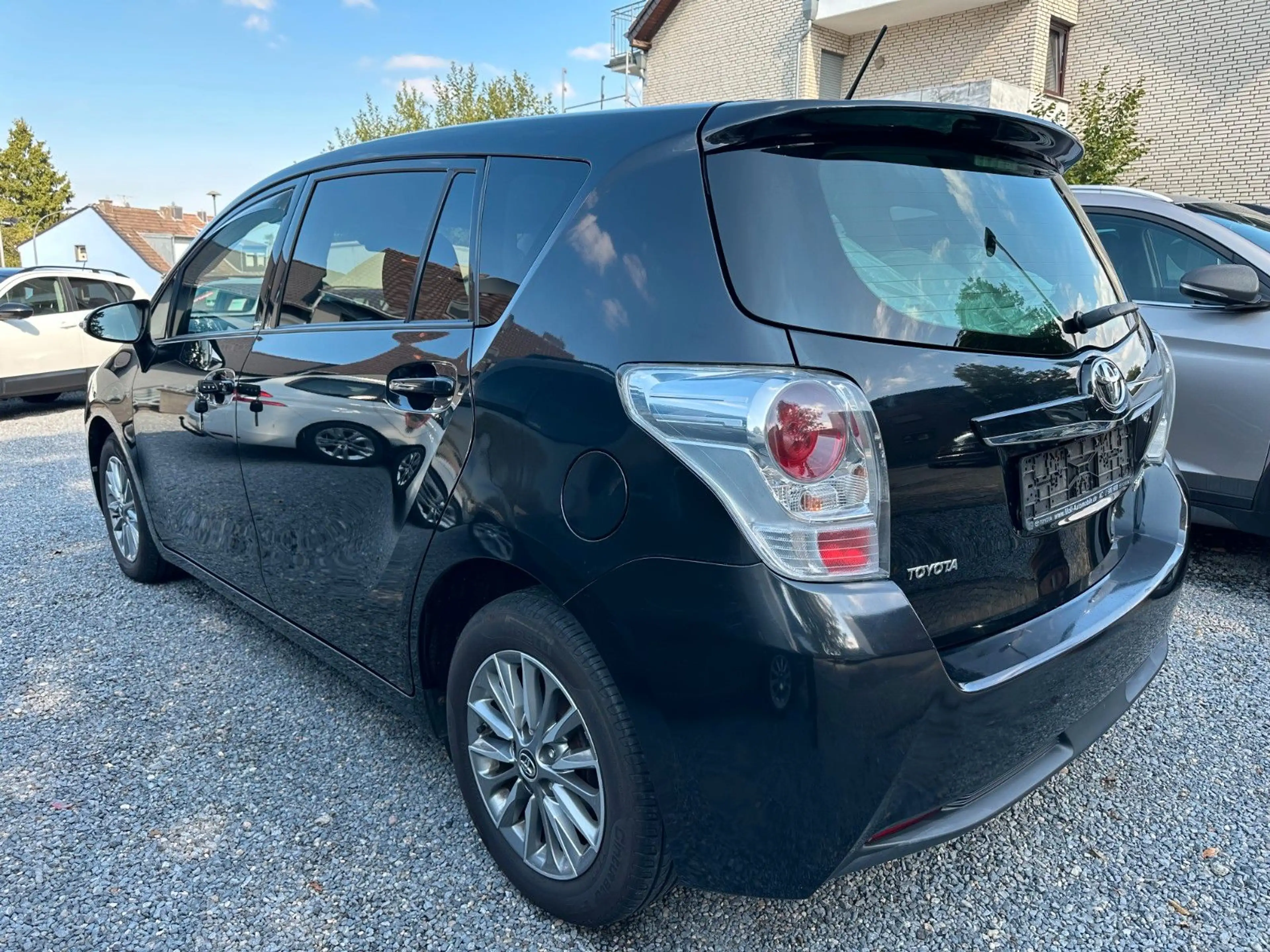 Toyota Verso Edition-S — photo 4