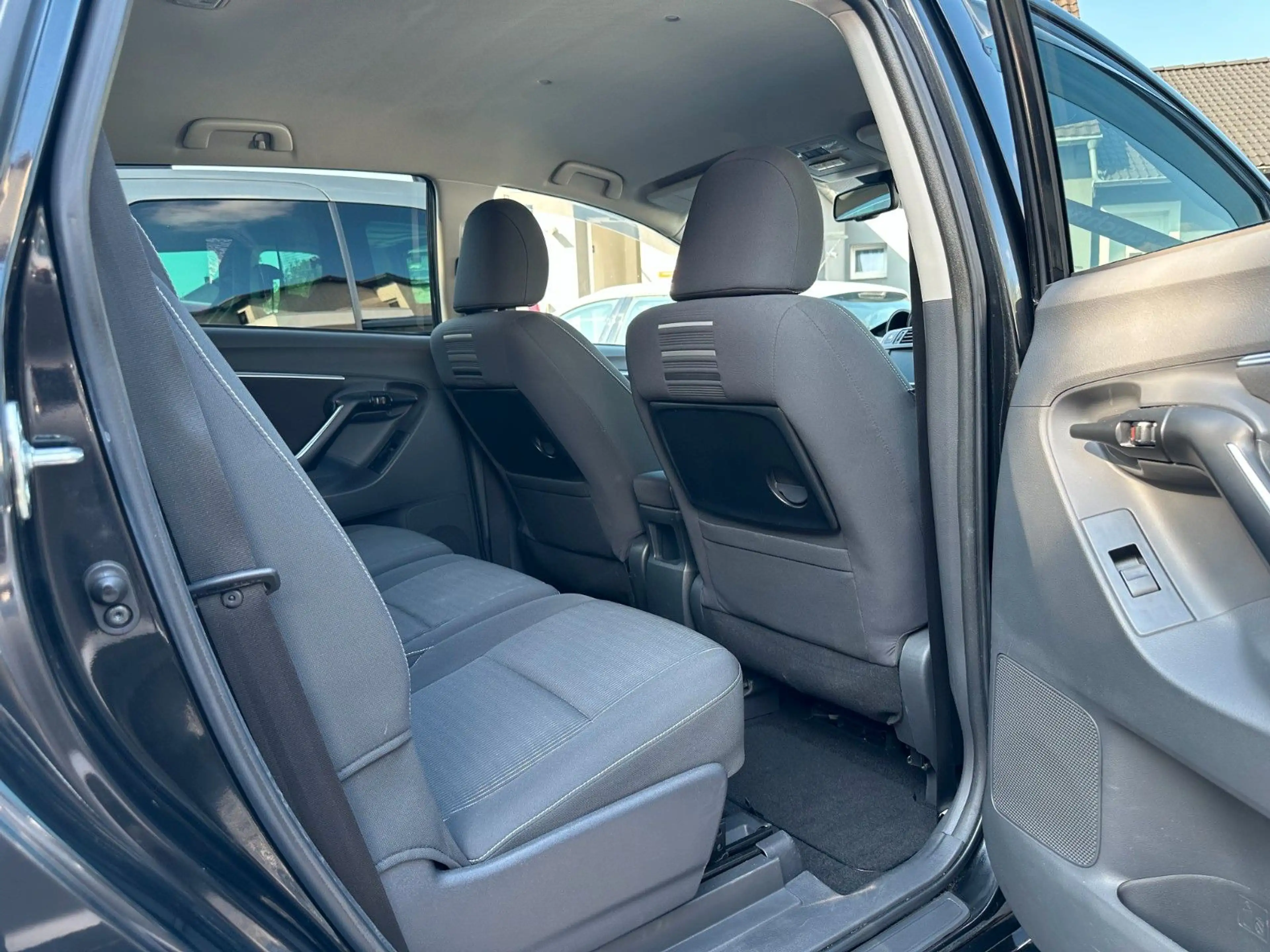 Toyota Verso Edition-S — photo 6