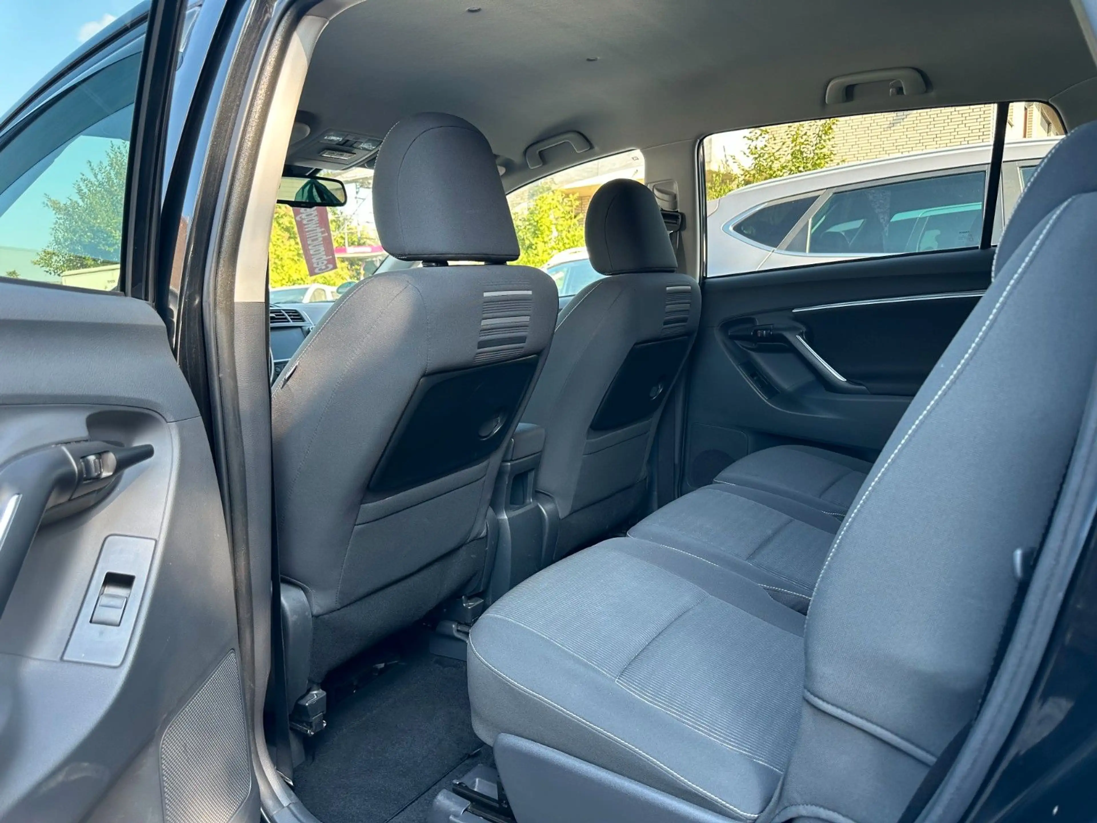 Toyota Verso Edition-S — photo 8