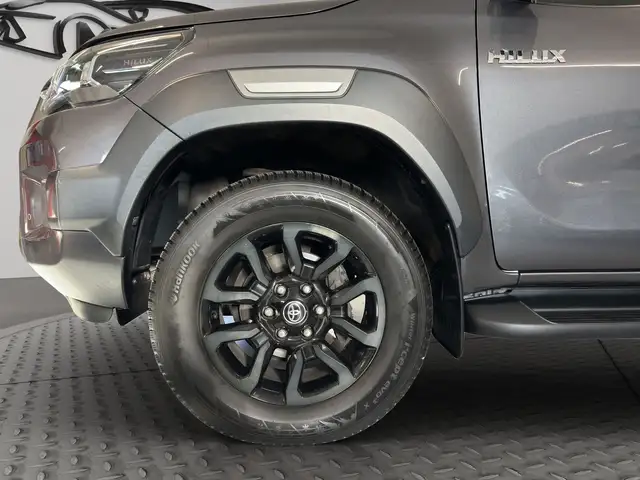 Toyota Hilux 2.8 D-4D Double Cab Invincible 4x4 Ansicht 9