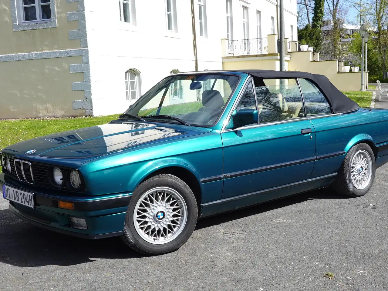 BMW 320i, foto 1