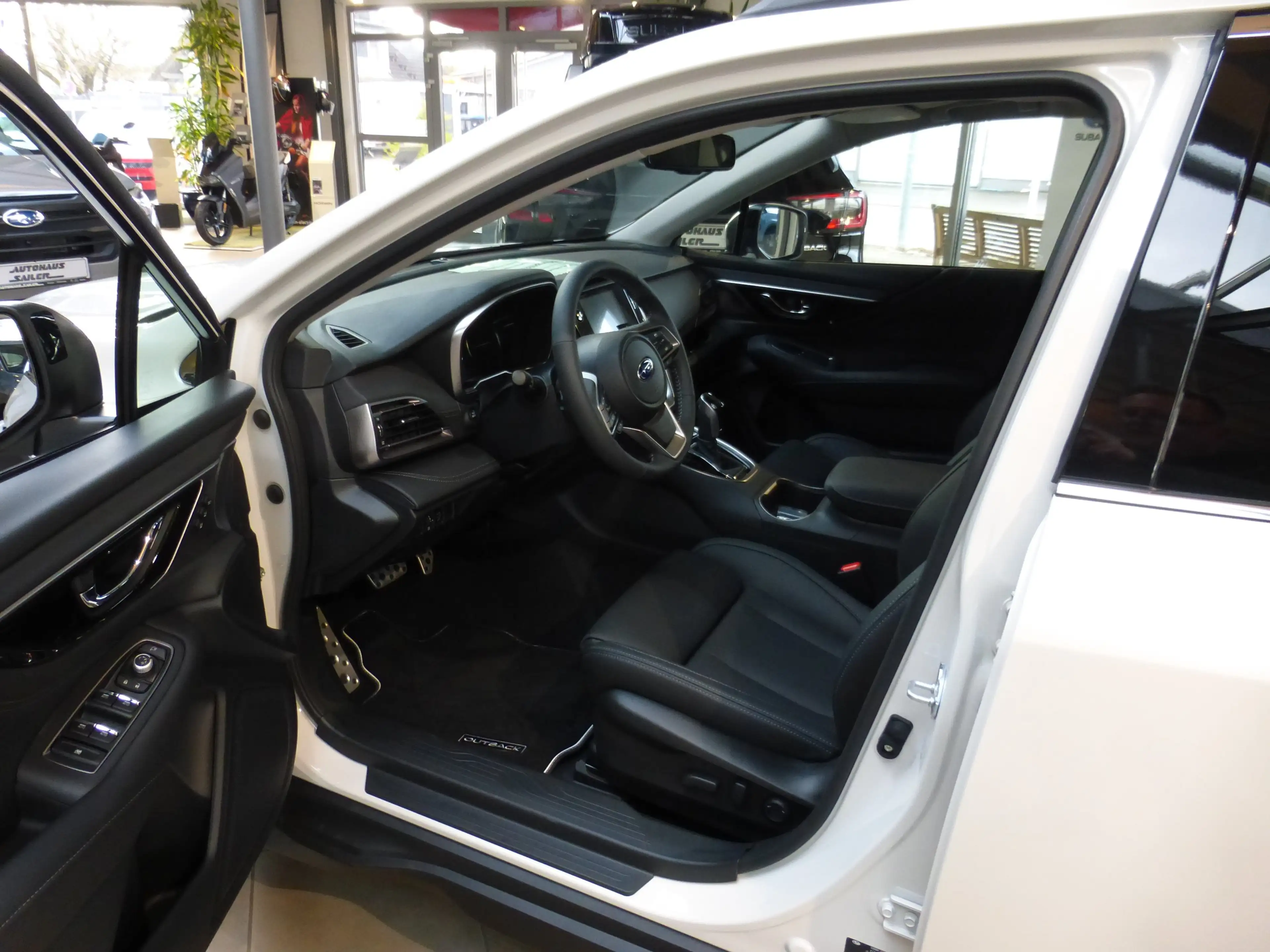 Subaru OUTBACK Outback 2.5i Platinum Lineartronic (00R=Restart) — photo 7