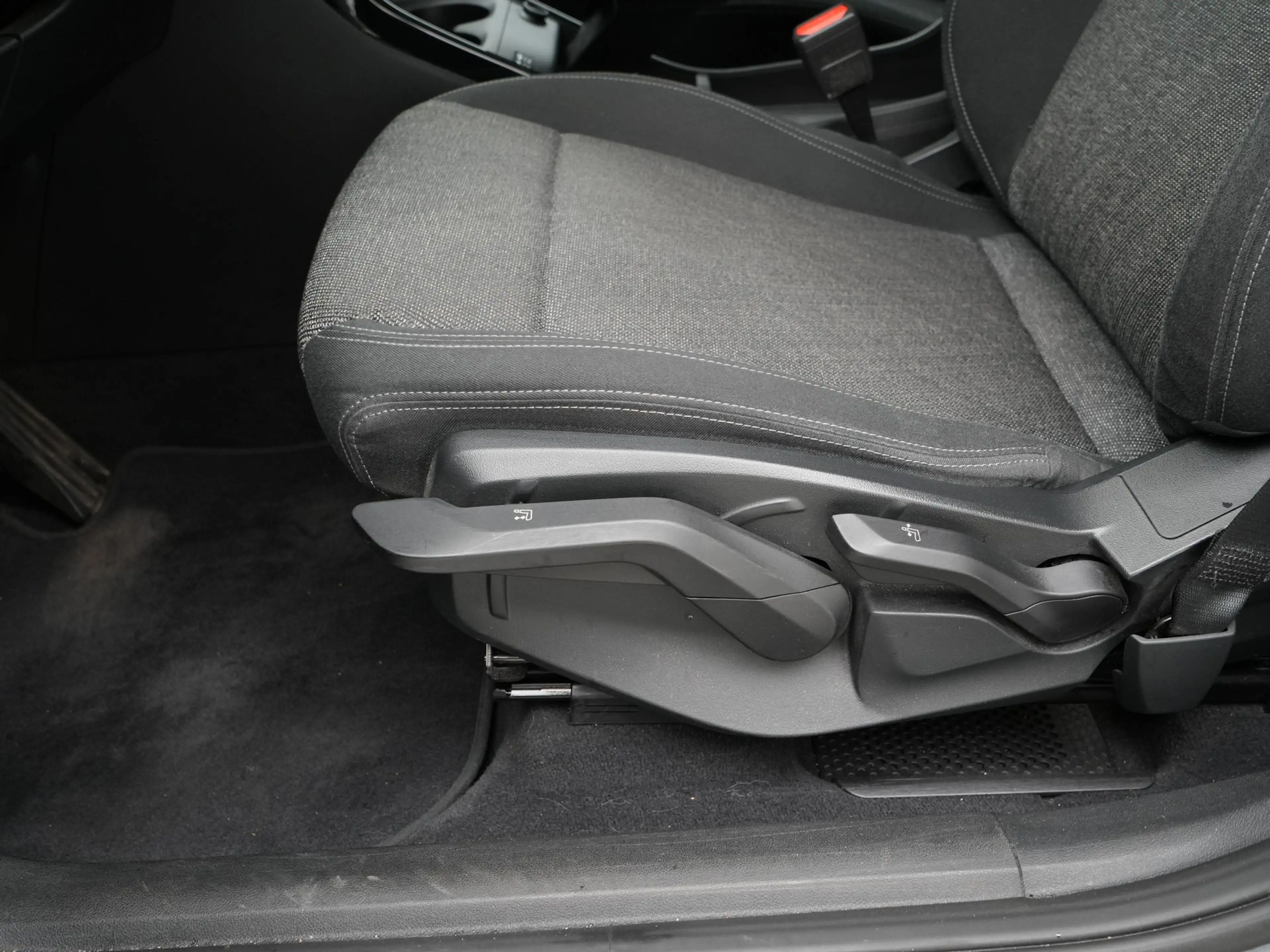 BMW 220 2 Serie 220i Active Tourer — photo 15