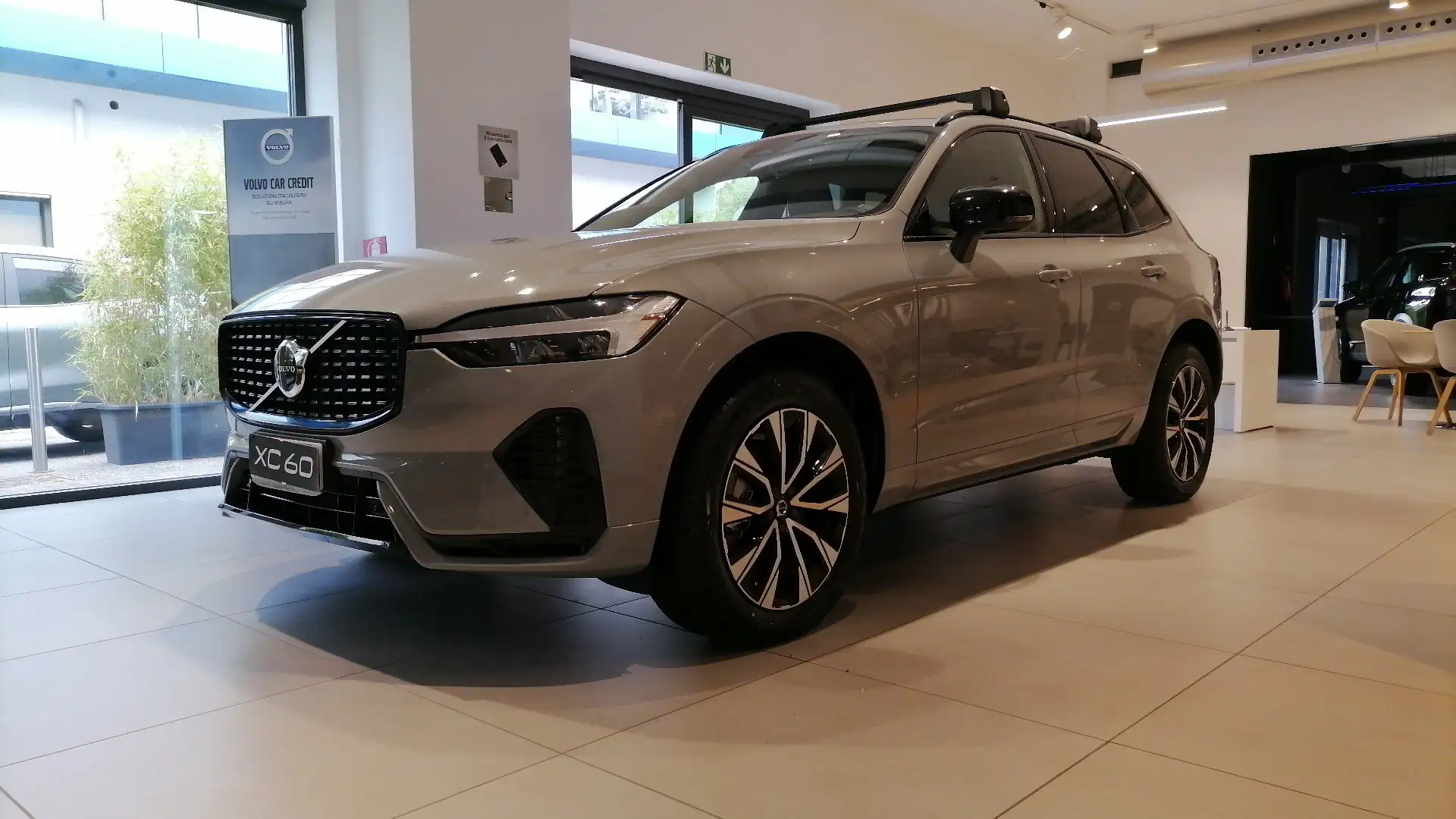 Volvo XC60 XC60 B4 automatico Plus Dark - 1
