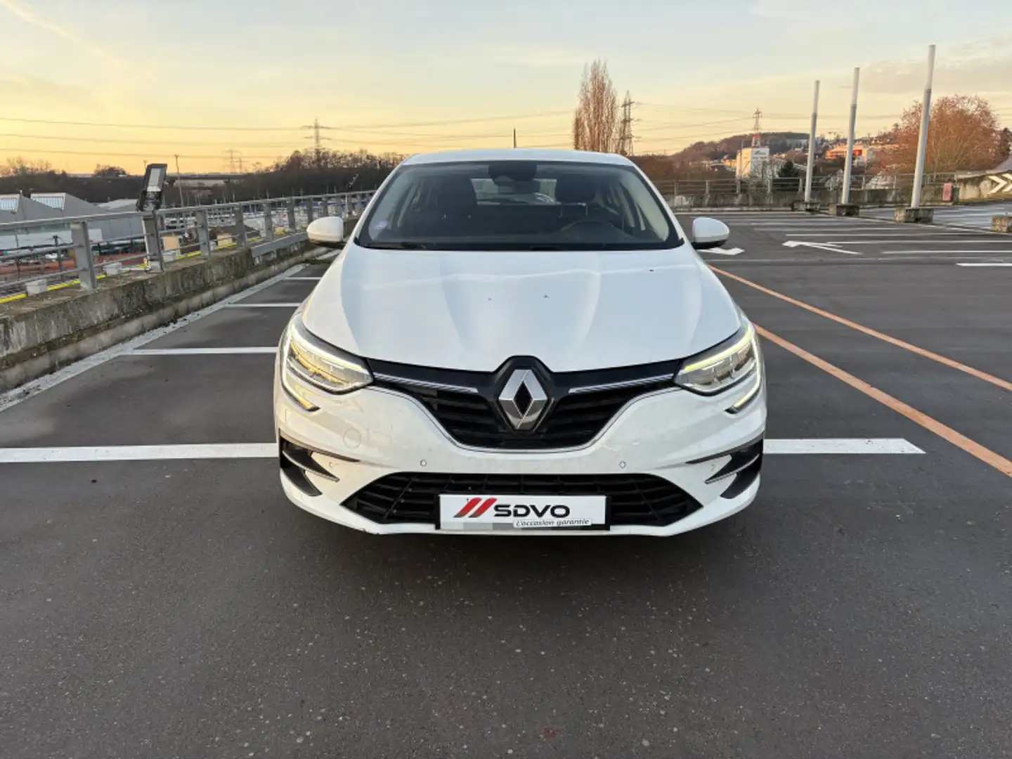 Renault Megane 1.0 TCE 115CH BUSINESS 1ERE MAIN  *TVA RECUPERABLE* Blanc - 2