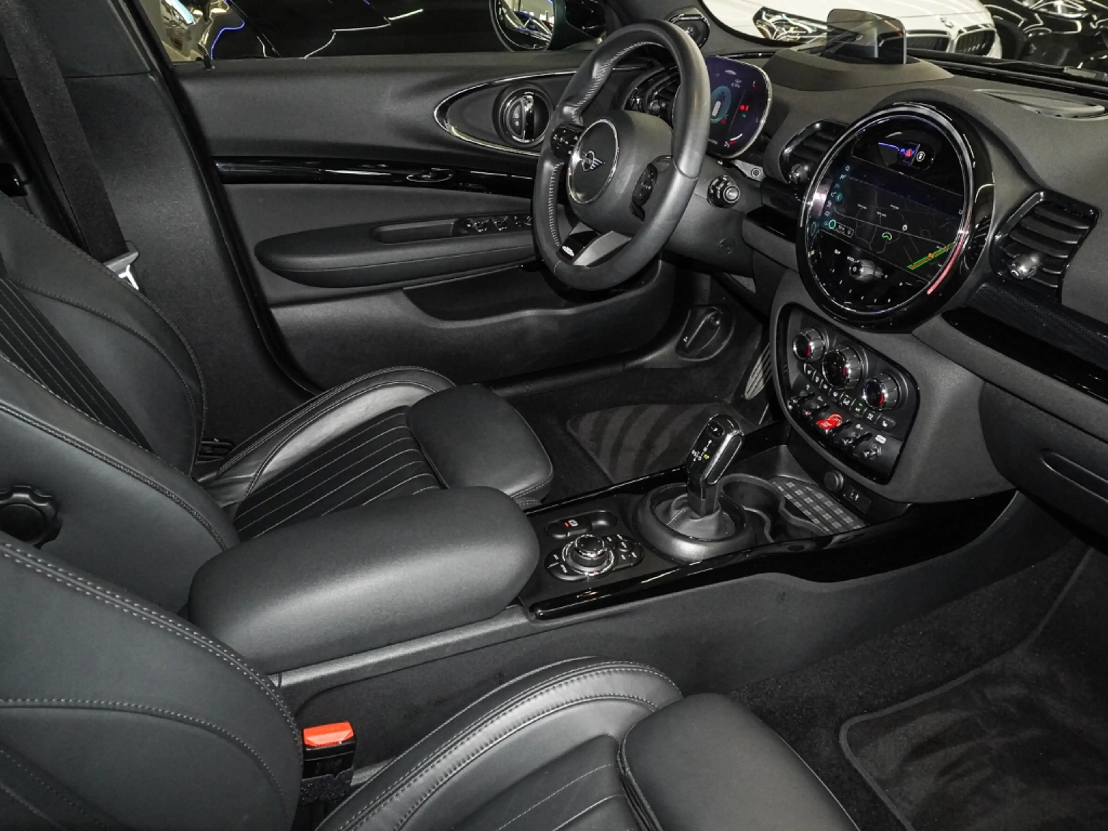 MINI John Cooper Works Clubman All4 Trim Digitales Cockpit Soundsystem HarmanKard — photo 9