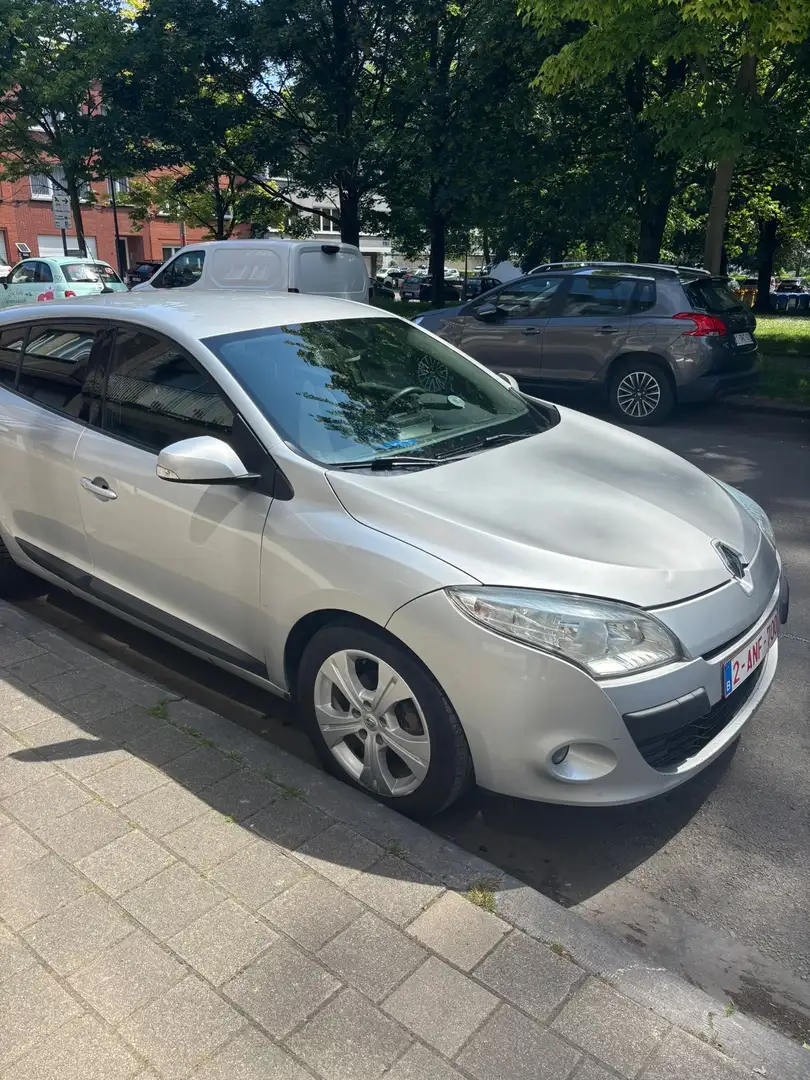 Renault Megane 1.9 dCi Privilège FAP Šedá - 1