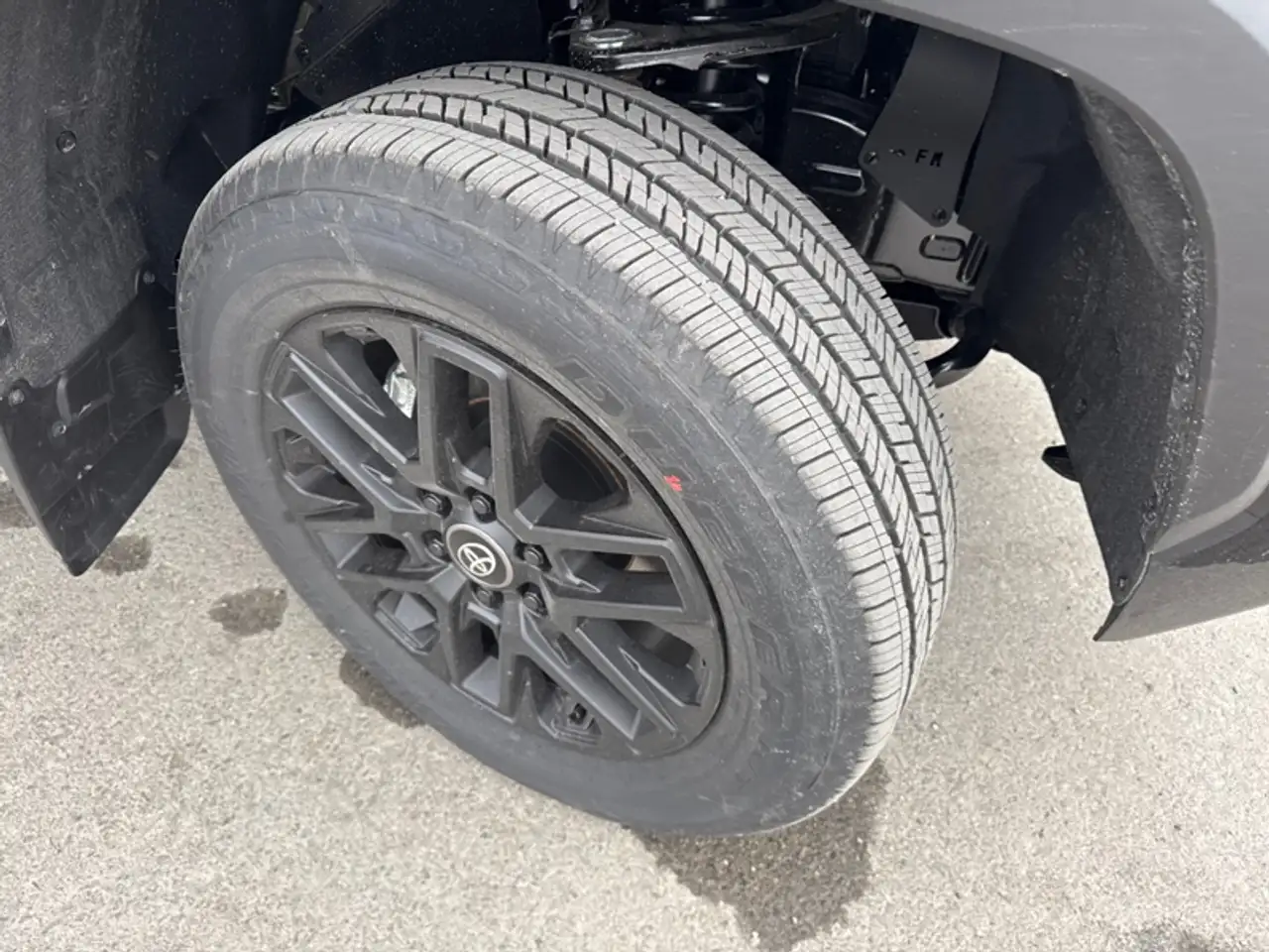 Toyota Tundra снимка Toyota Tundra