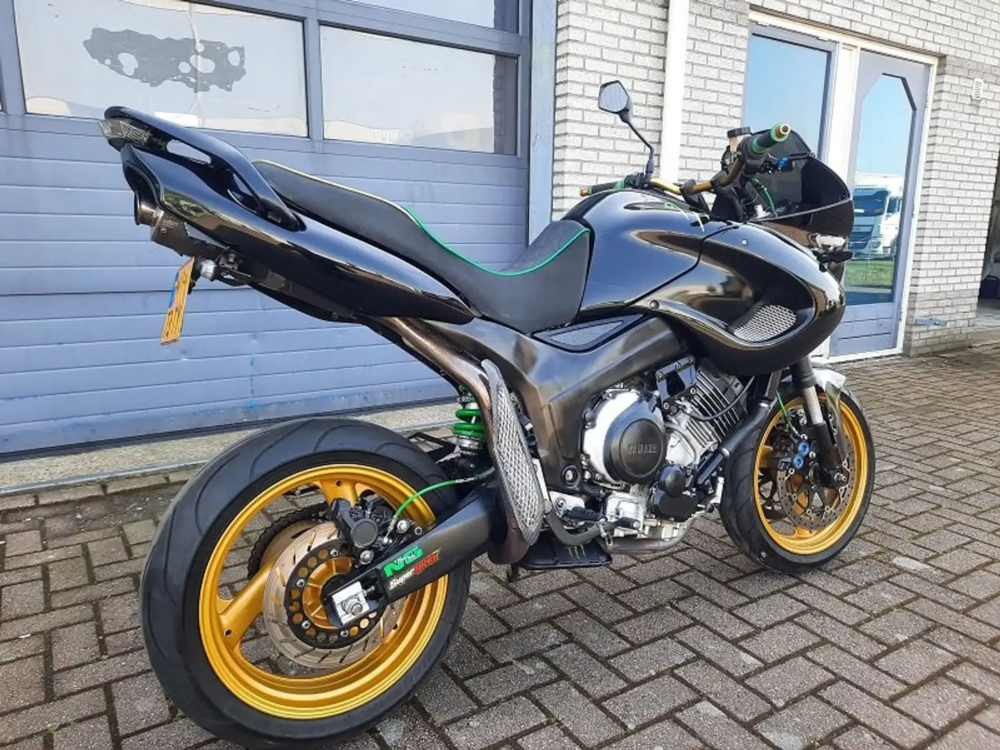Yamaha TDM 850 Verbouwd Zwart - 1