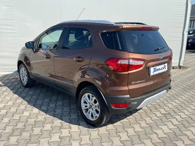 Ford Ecosport view 3