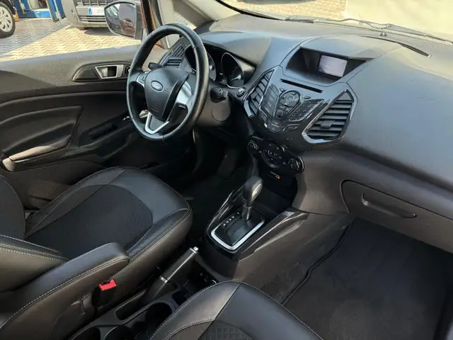 Ford Ecosport view 6