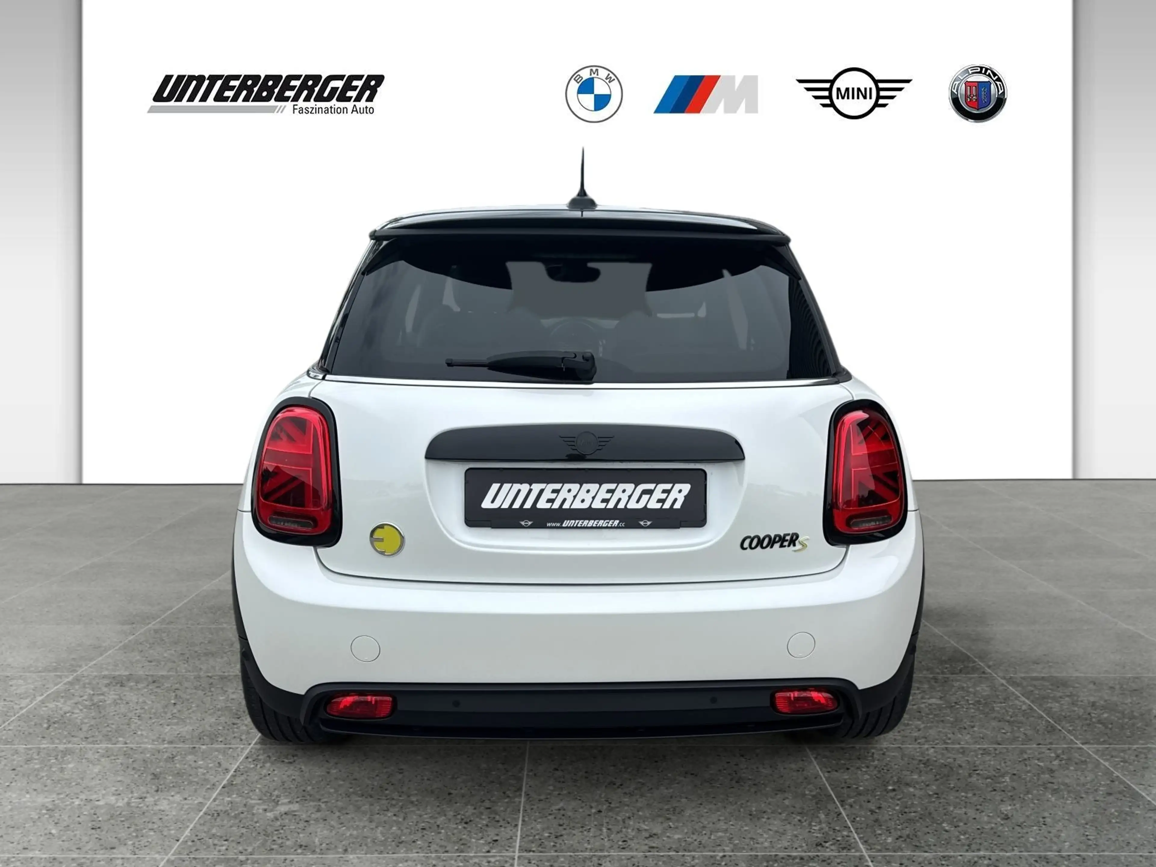 MINI Cooper SE SHZ LED PDC — photo 5