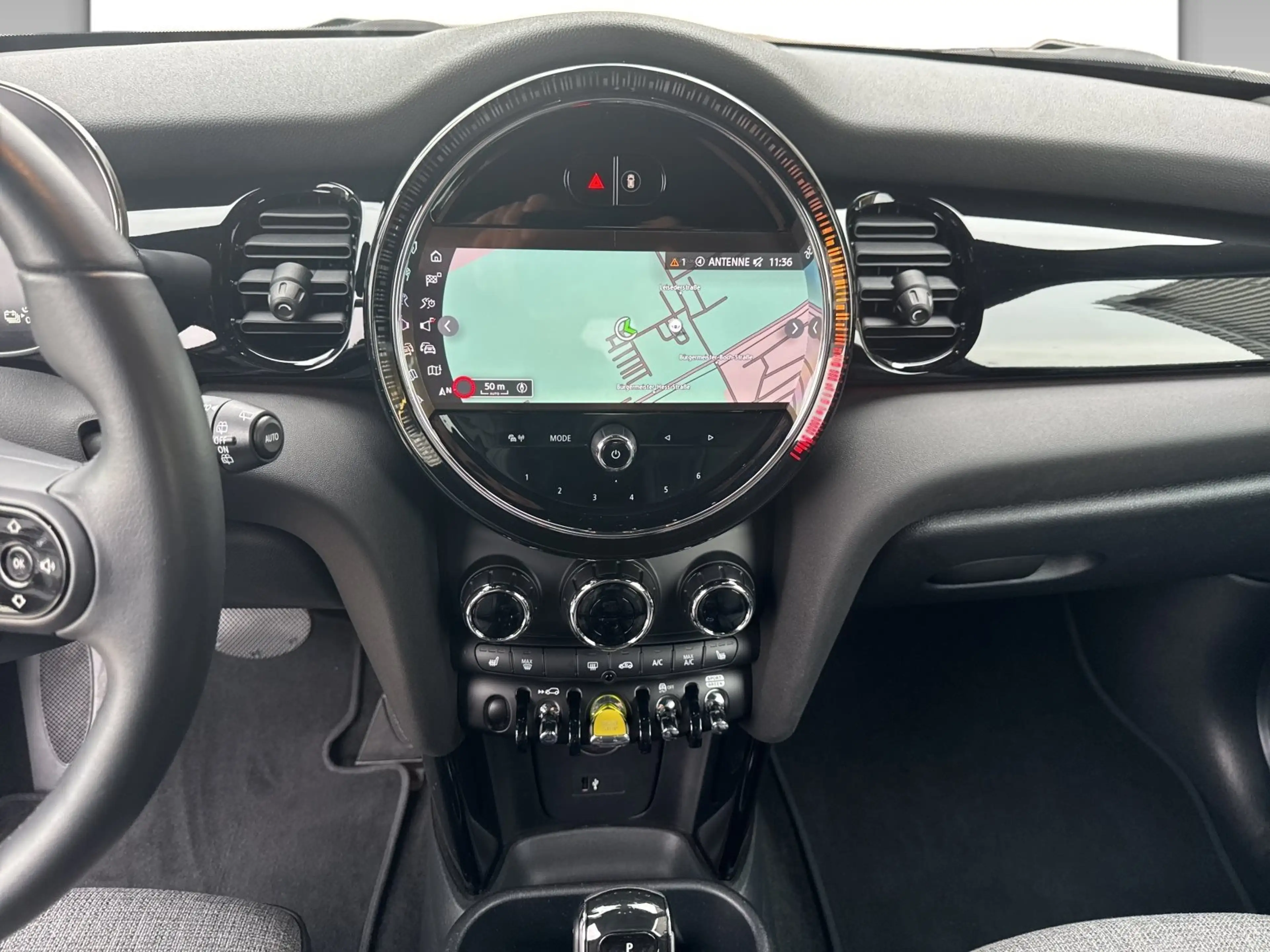 MINI Cooper SE SHZ LED PDC — photo 8