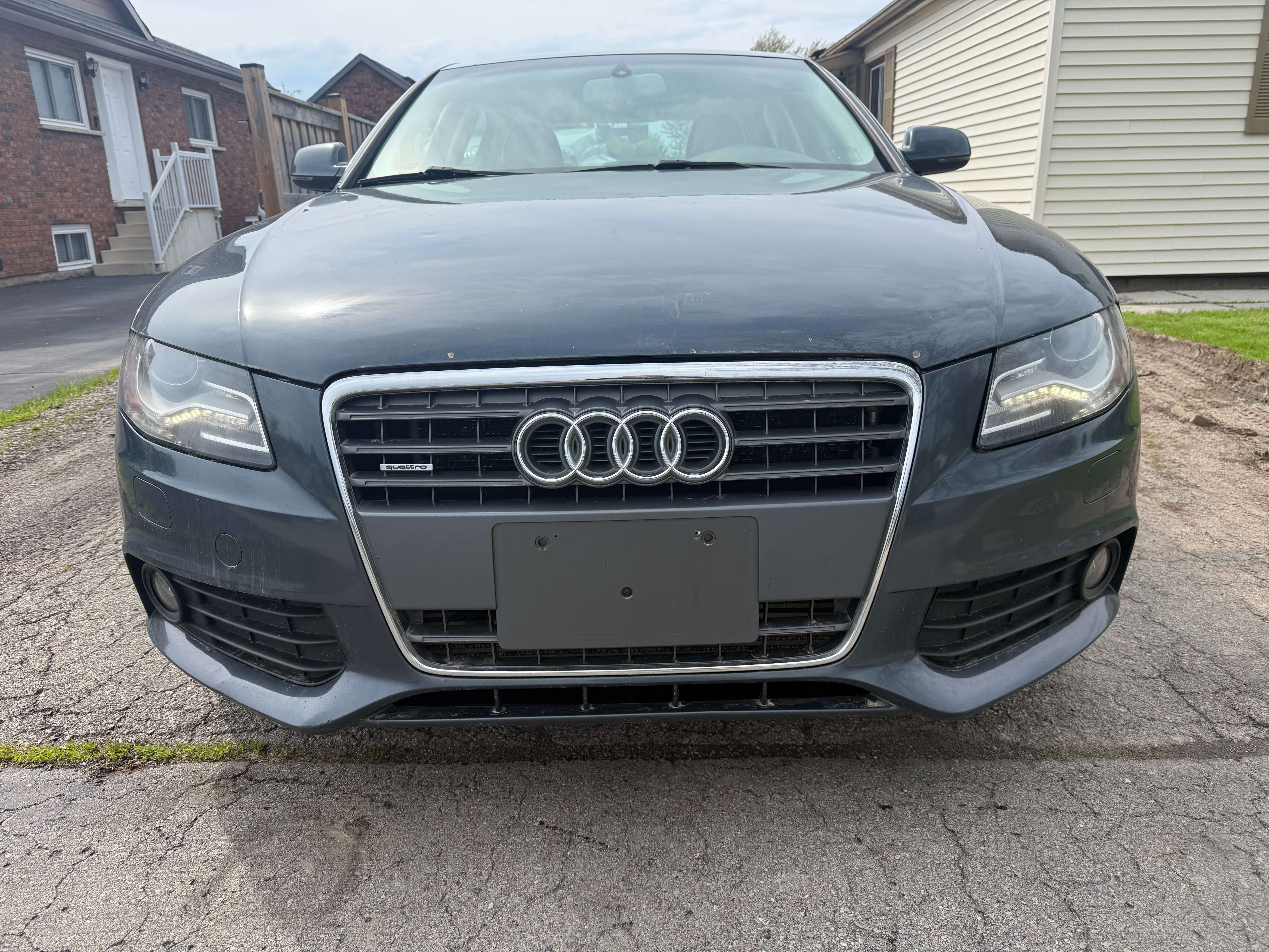 2010 Audi A4 Premium Quattro alt 2