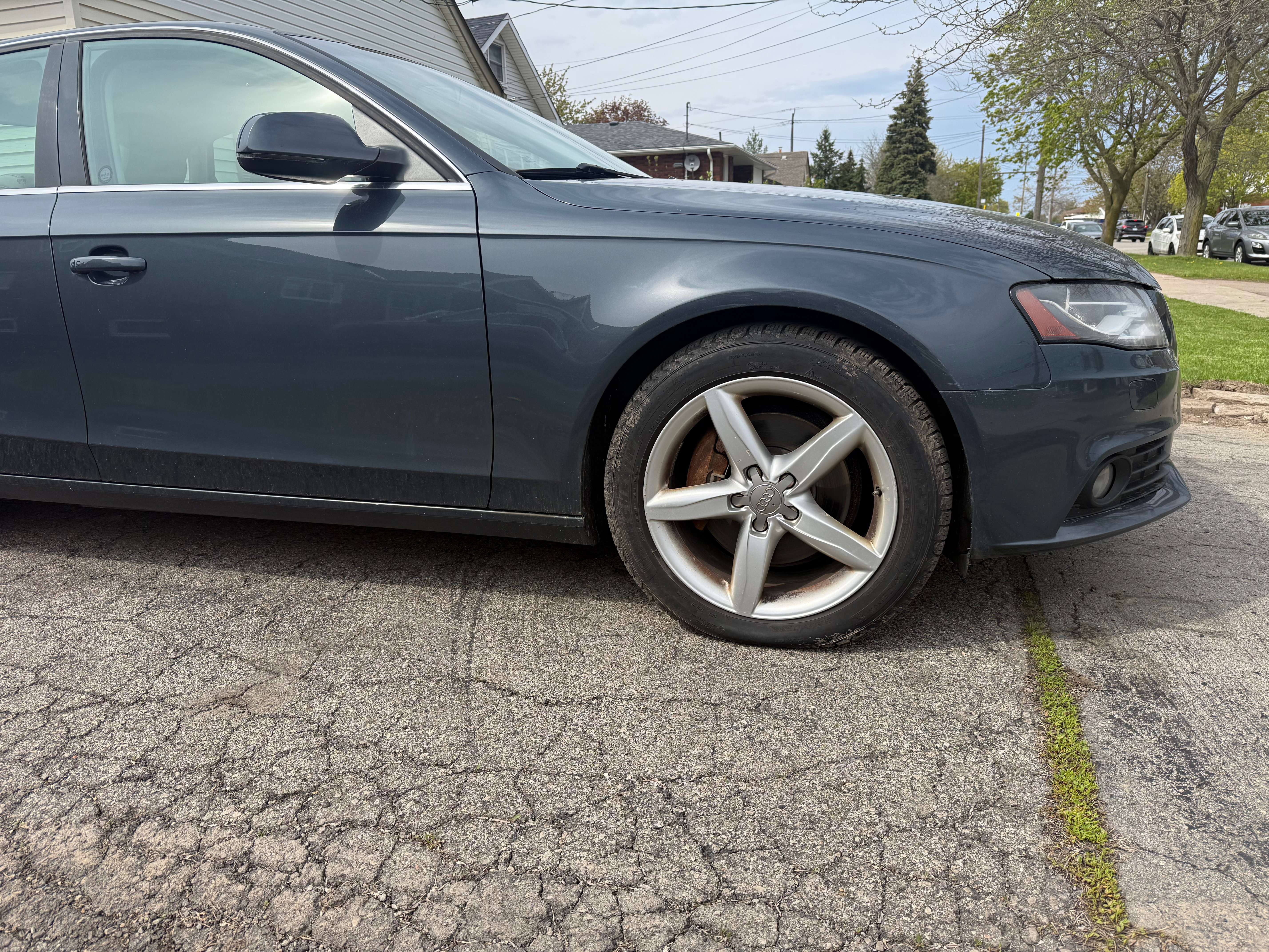 2010 Audi A4 Premium Quattro alt 4