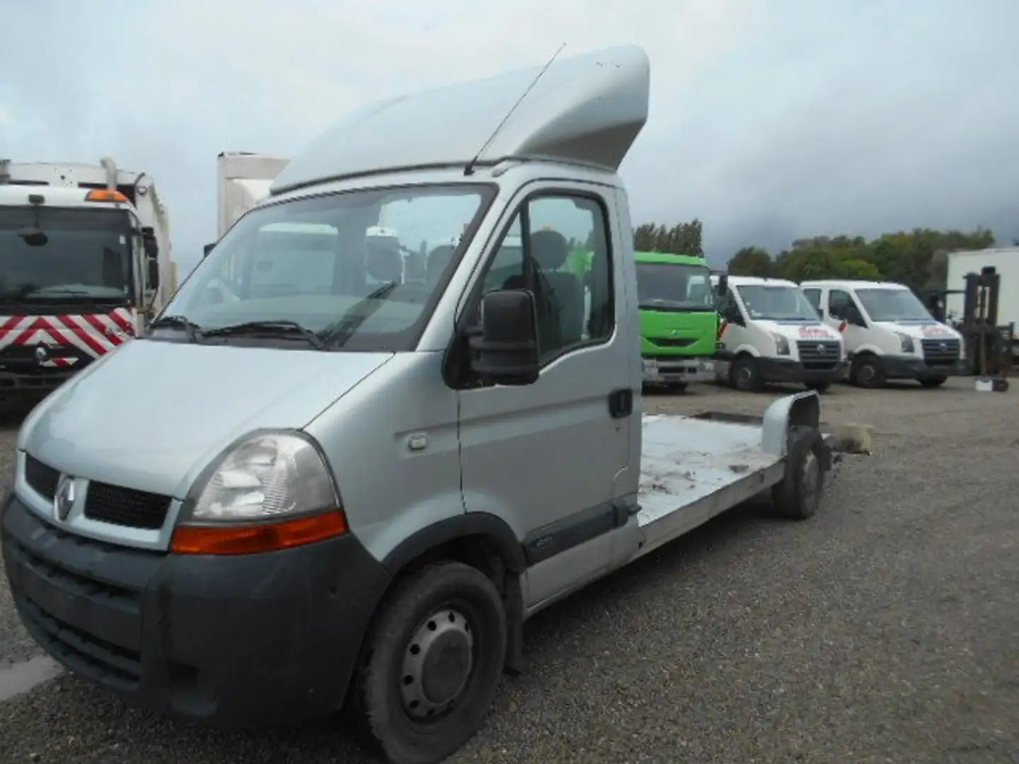 Renault Master cabinne chassie2.5 dci120 pk Argent - 1