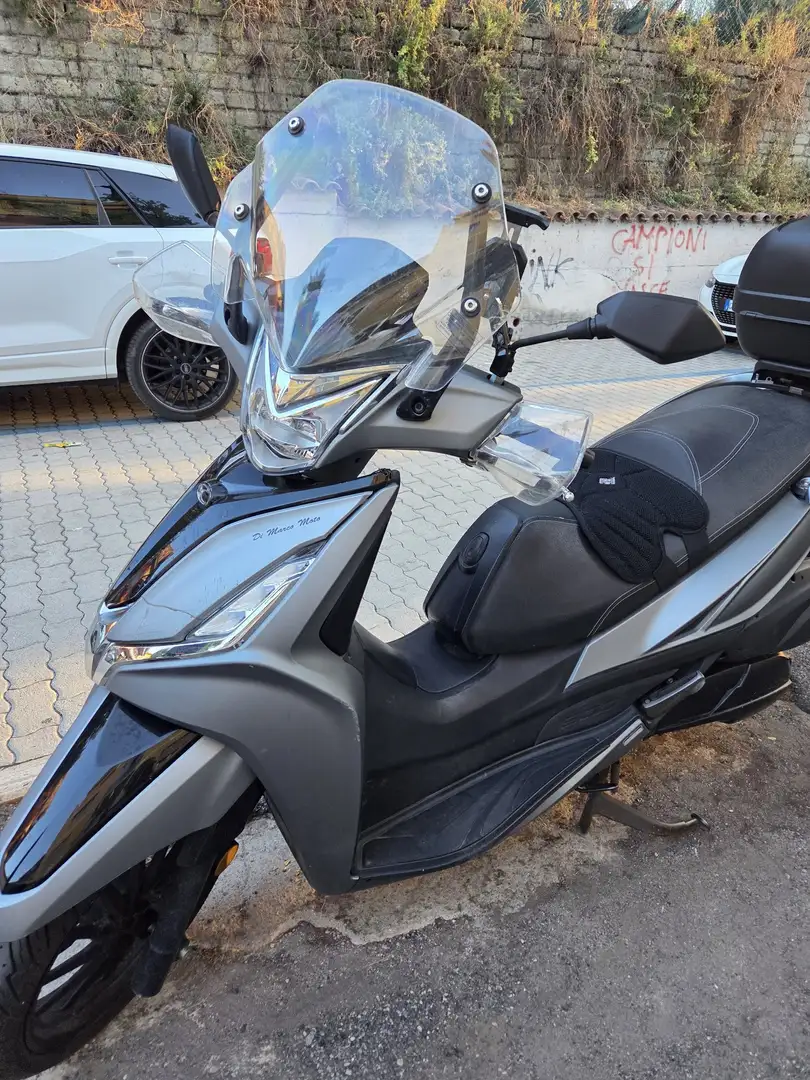 Kymco Agility 300 abs Stříbrná - 1