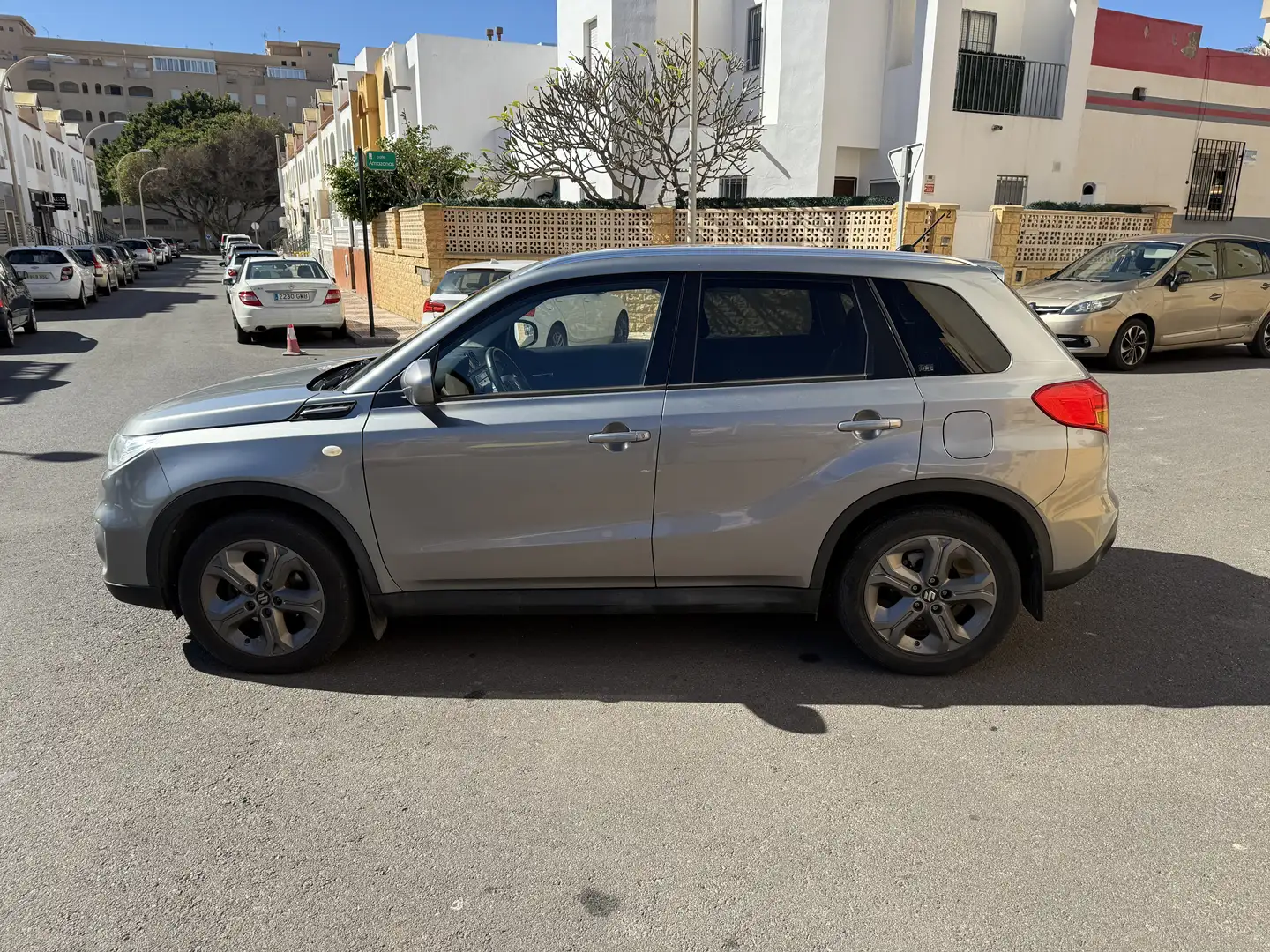 Suzuki Vitara 1.6DDiS GLE 4WD - 2