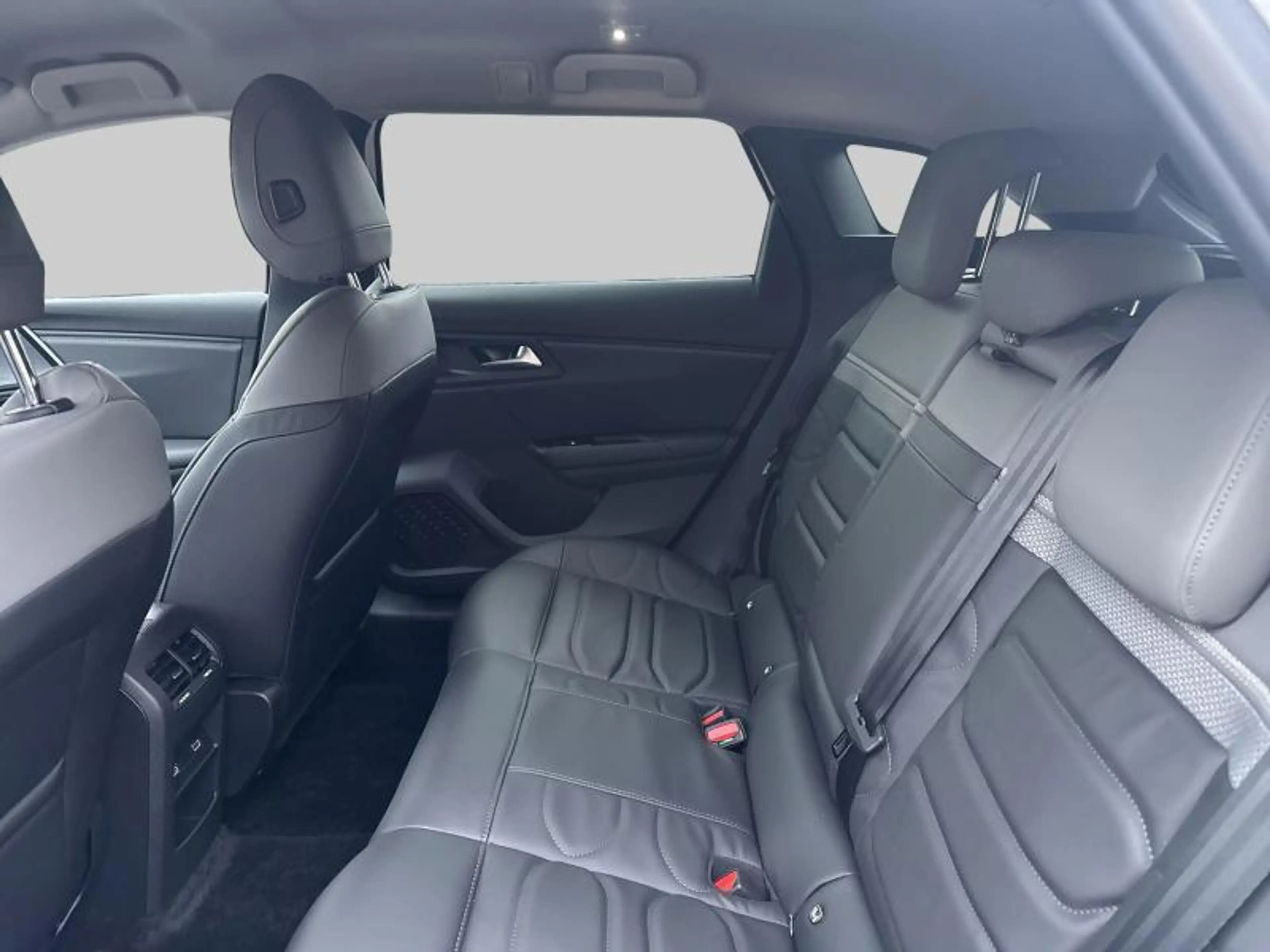 Citroen C5 X Shine — photo 12