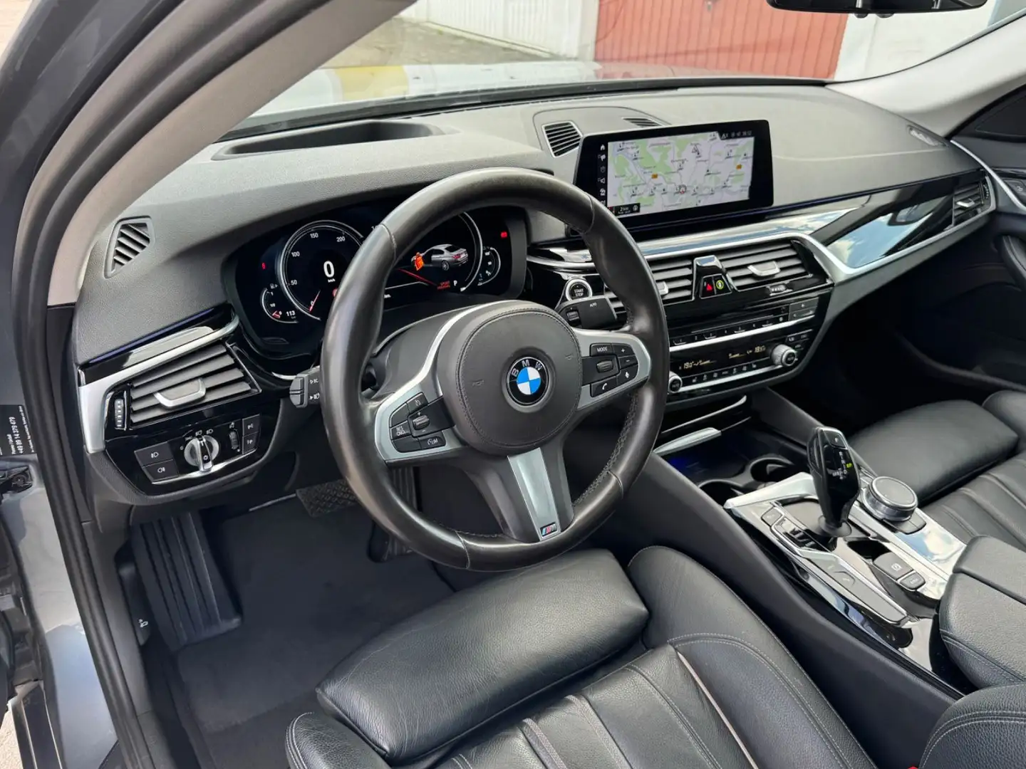 BMW 530 e Sport Line Lim /Head-Up/panorama/19 Zoll Blau - 2