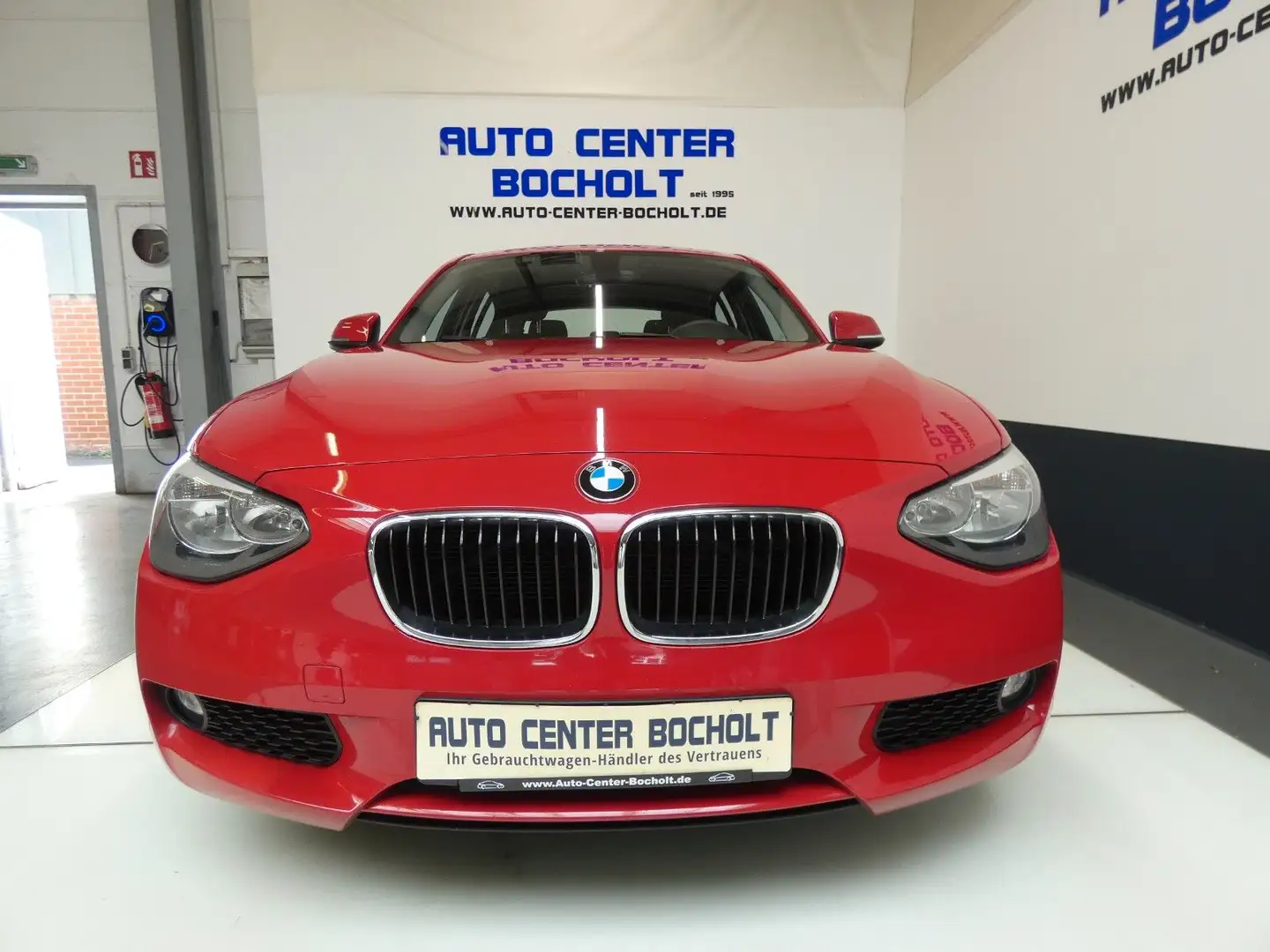 BMW 116 i 5trg*Automatik*Klima*1.Hand*8-fach bereift Rot - 1