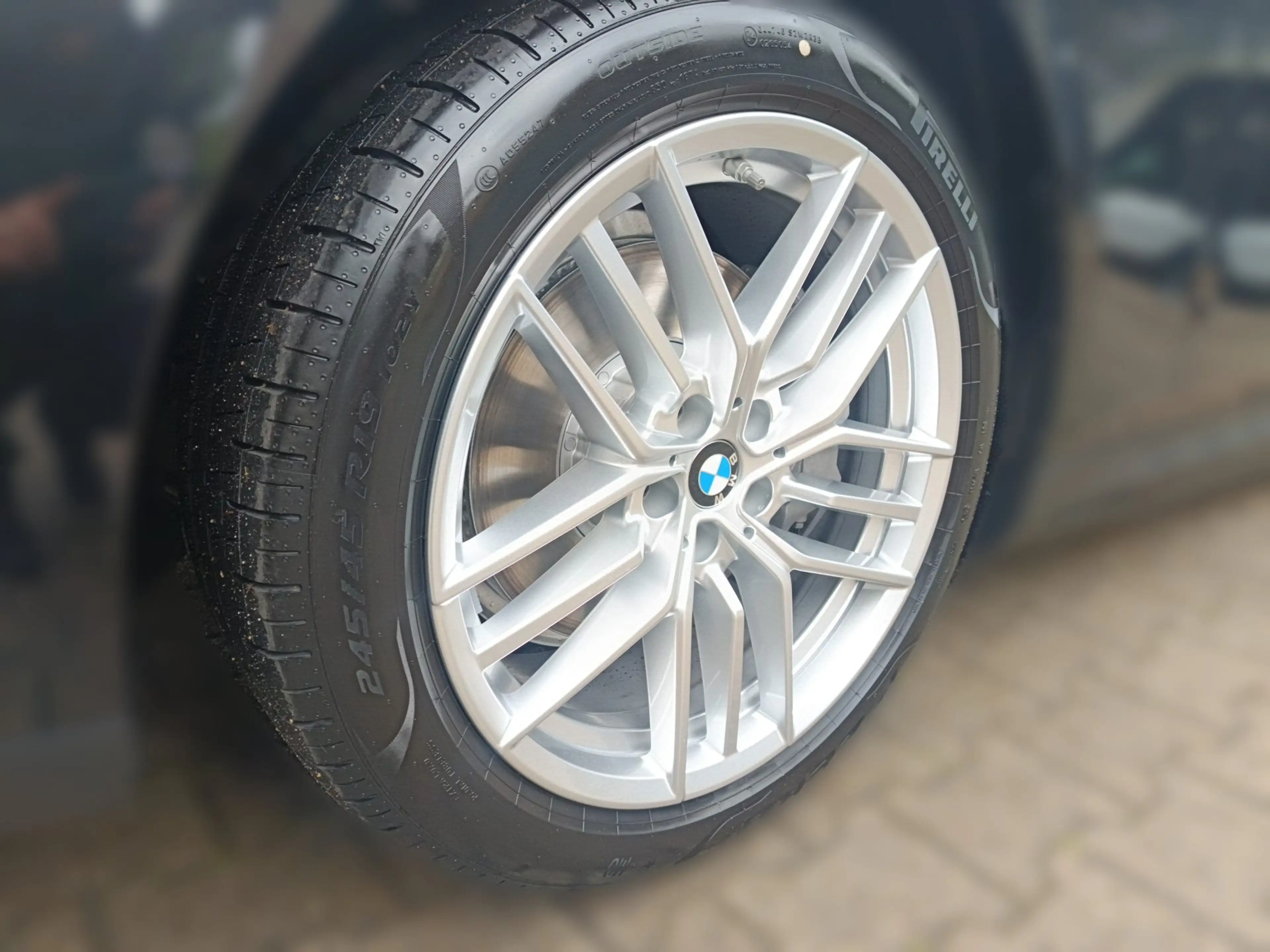 BMW i5 eDrive40 HARMAN/KARDON+19"LM+SSV+LED ADAPTIV+DRIVI — photo 9