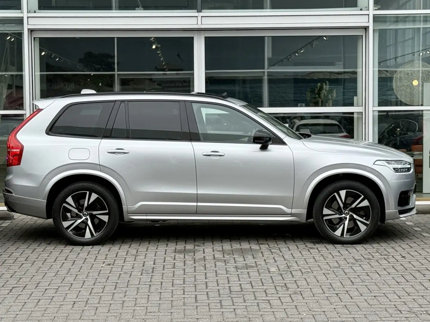 Volvo XC90 T8 390PK Recharge R-Design| Panodak| Adap.Cruise| Grijs - 2