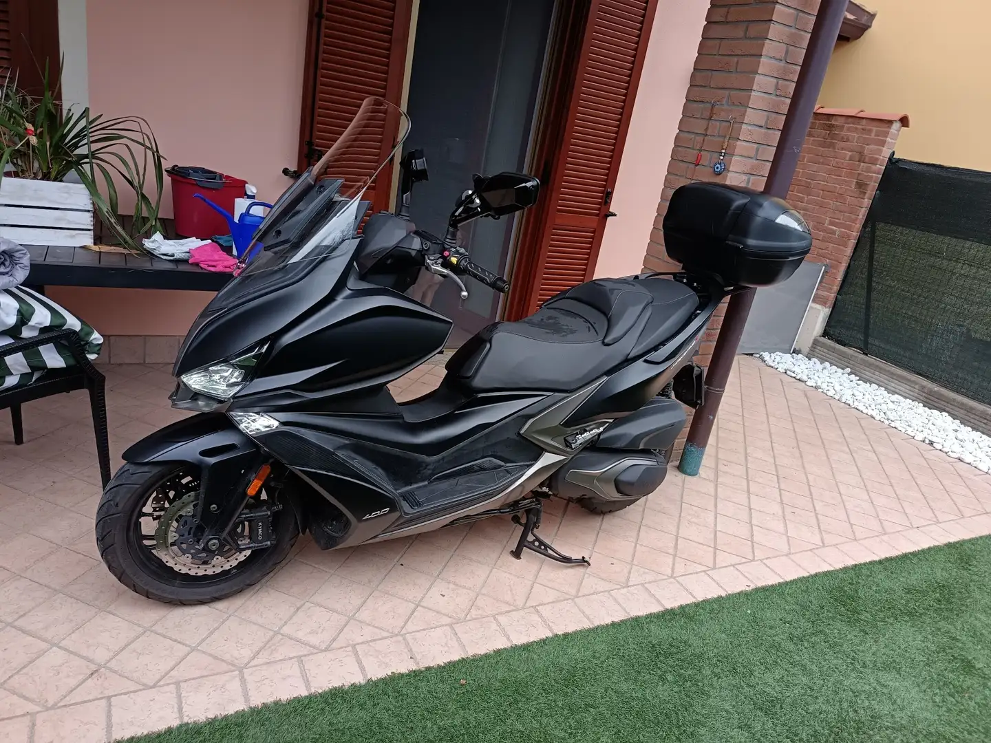 Kymco Xciting 400i Negro - 1