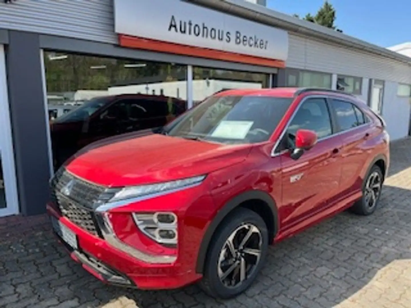 Mitsubishi Eclipse Cross Plug-in Hybrid Select 2.4 4WD Rojo - 2