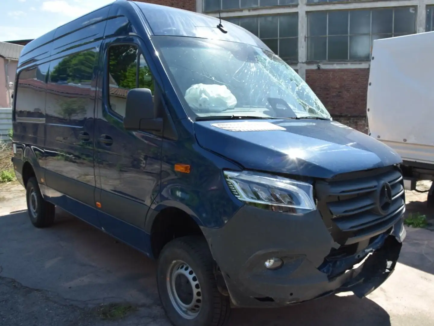 Mercedes-Benz Sprinter Sprinter 319 CDI 4x4 Allradantrieb PRO 9G-TRONIC Blau - 2