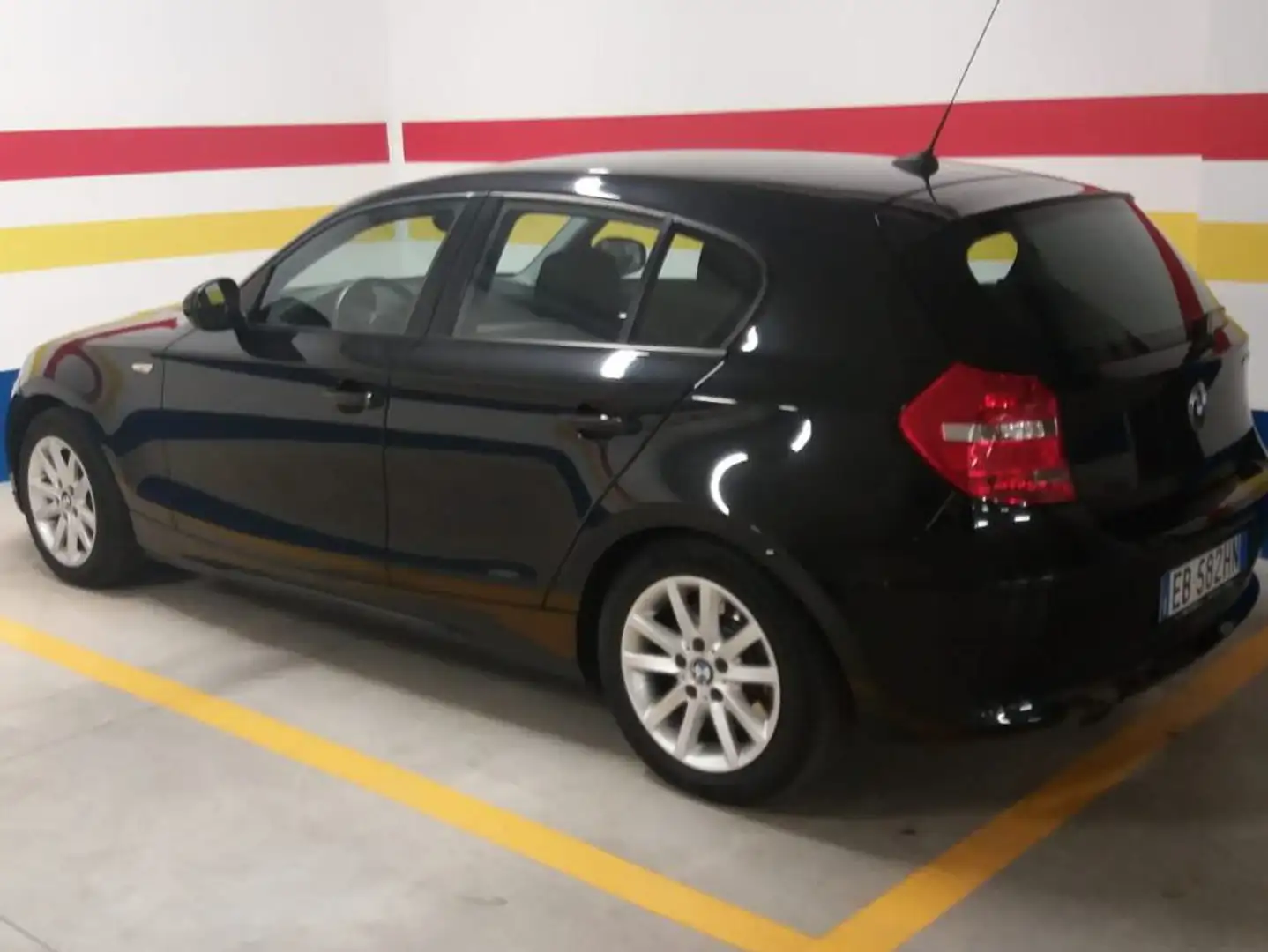 BMW 118 Serie 1 E/81-87 118d 5p 2.0 143cv dpf Nero - 2