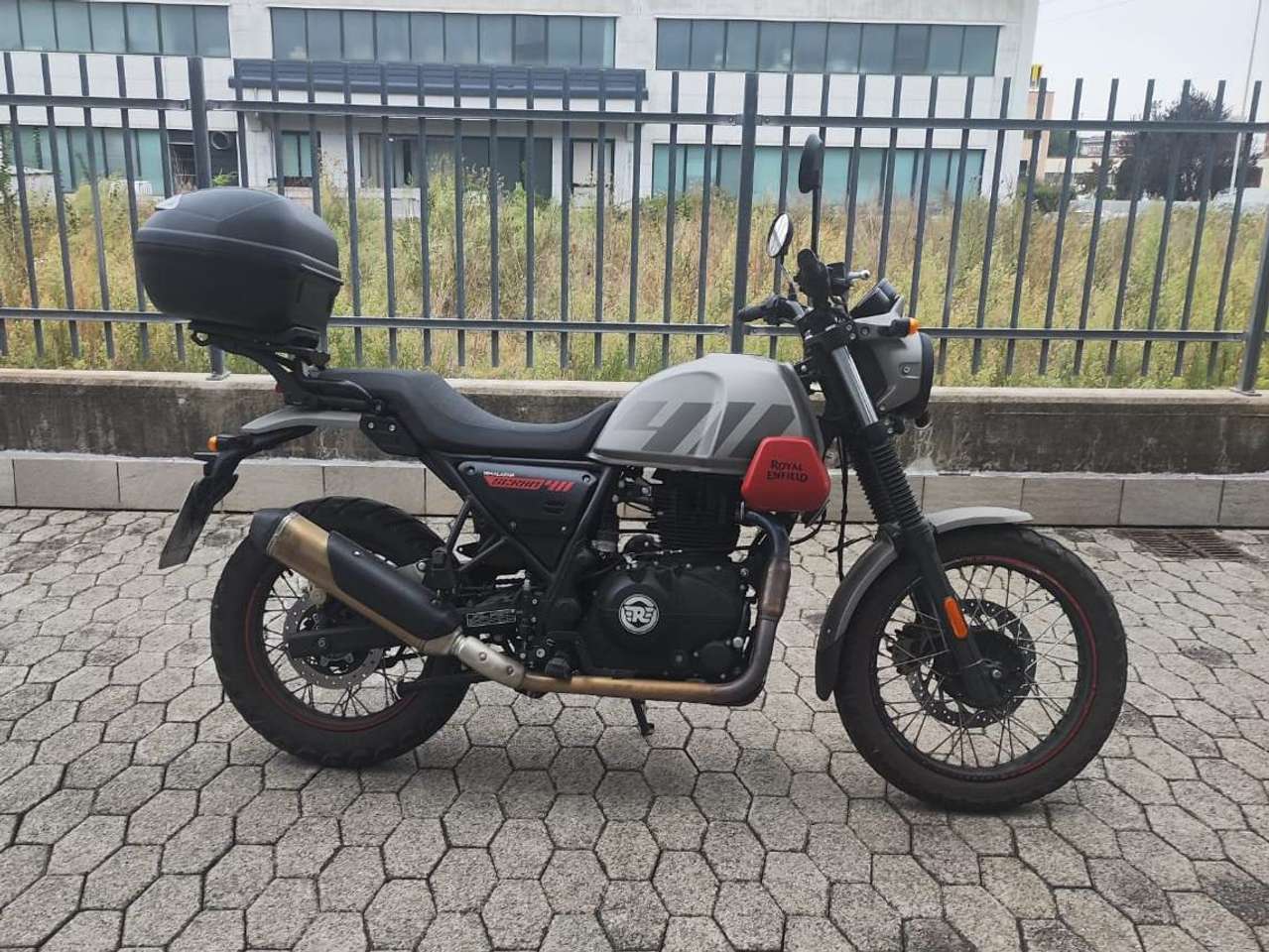 Royal Enfield Scram 411 ABS