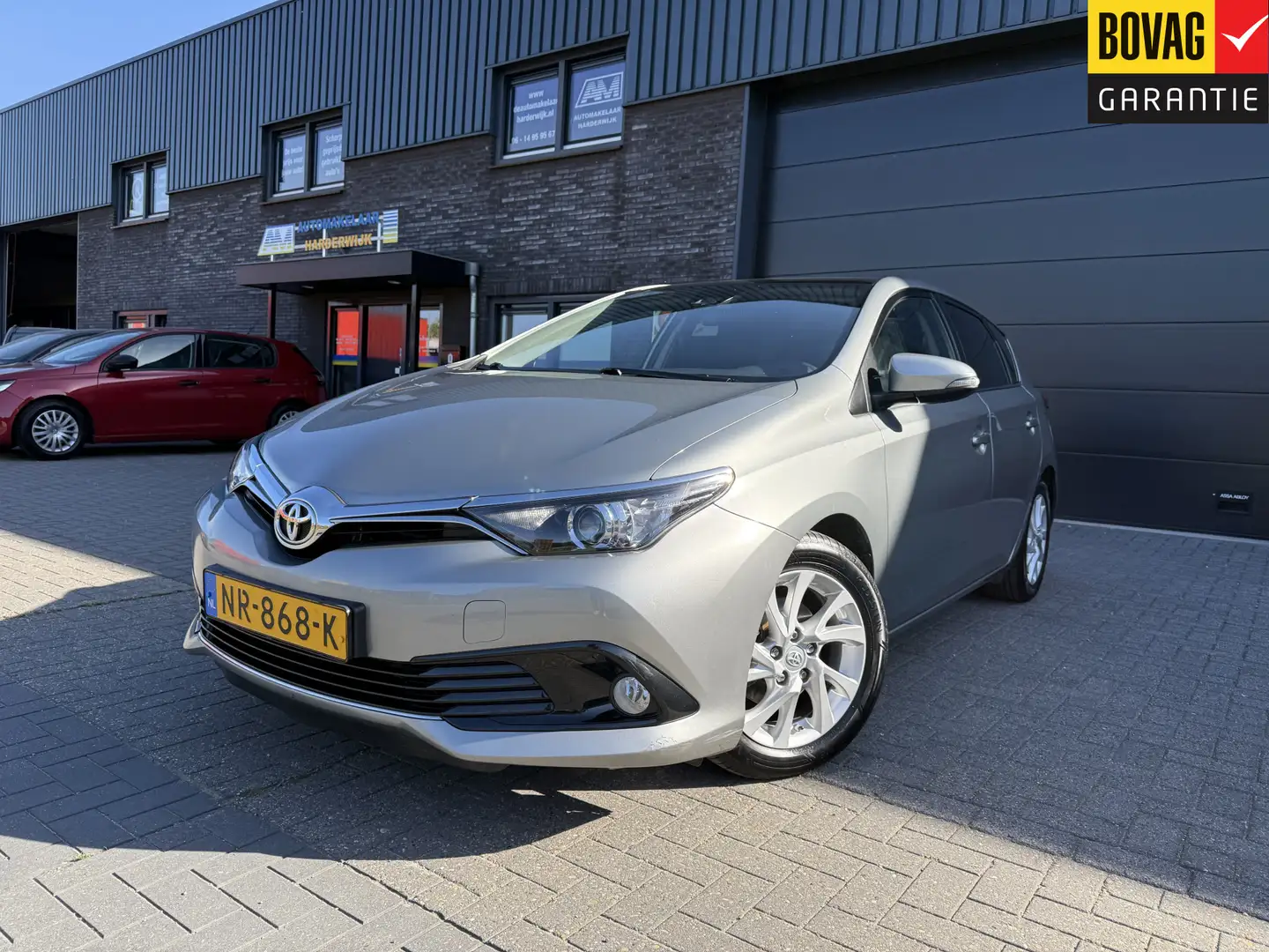 Toyota Auris 1.2T Trend | 1E EIGENAAR | 12MND GARANTIE | AIRCO Grau - 1
