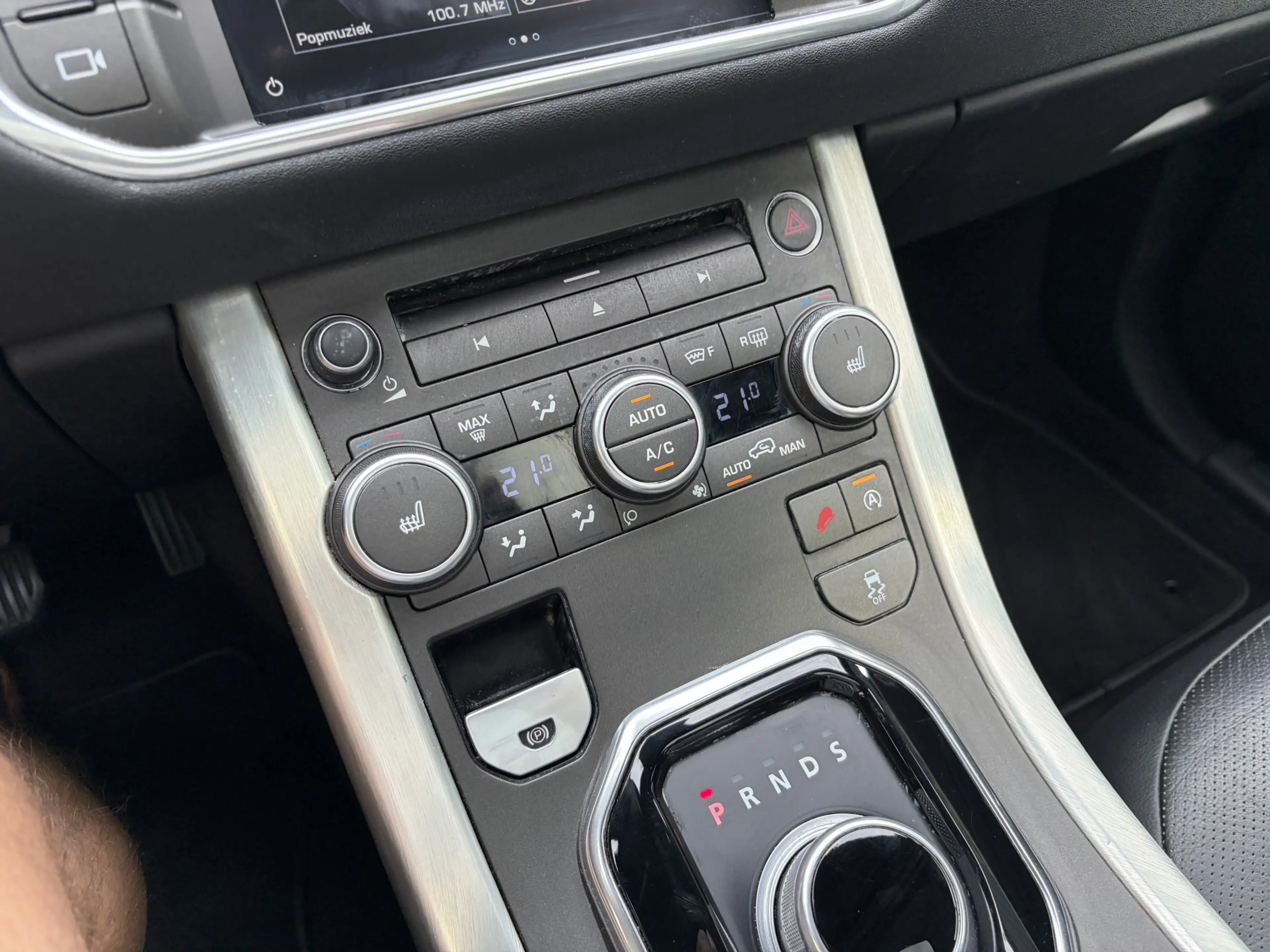 Land Rover Range Rover Evoque 2.0 Si4 HSE Dynamic / AUTOMAAT / NAVI / PANORAMADA — photo 11