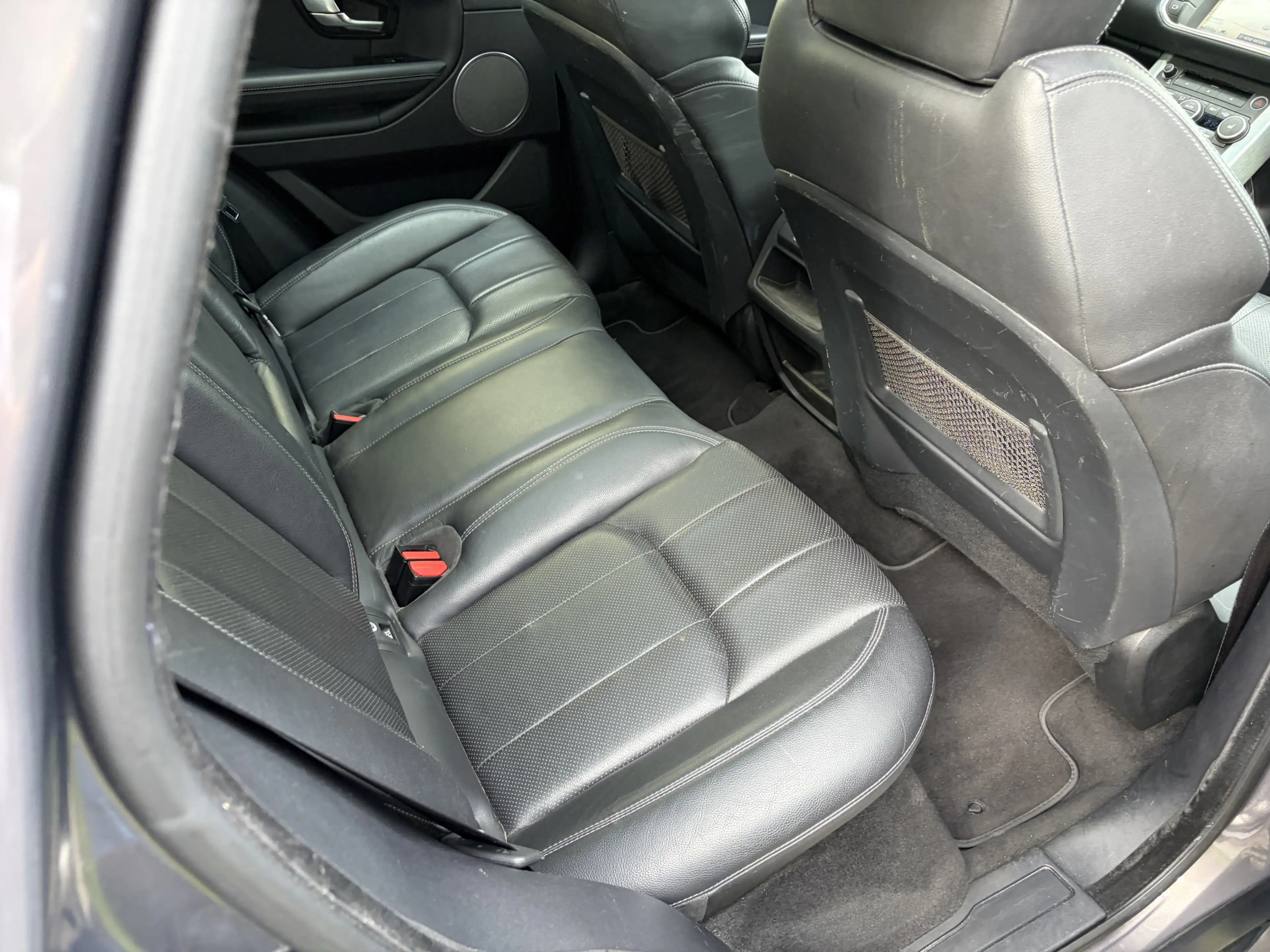 Land Rover Range Rover Evoque 2.0 Si4 HSE Dynamic / AUTOMAAT / NAVI / PANORAMADA — photo 26