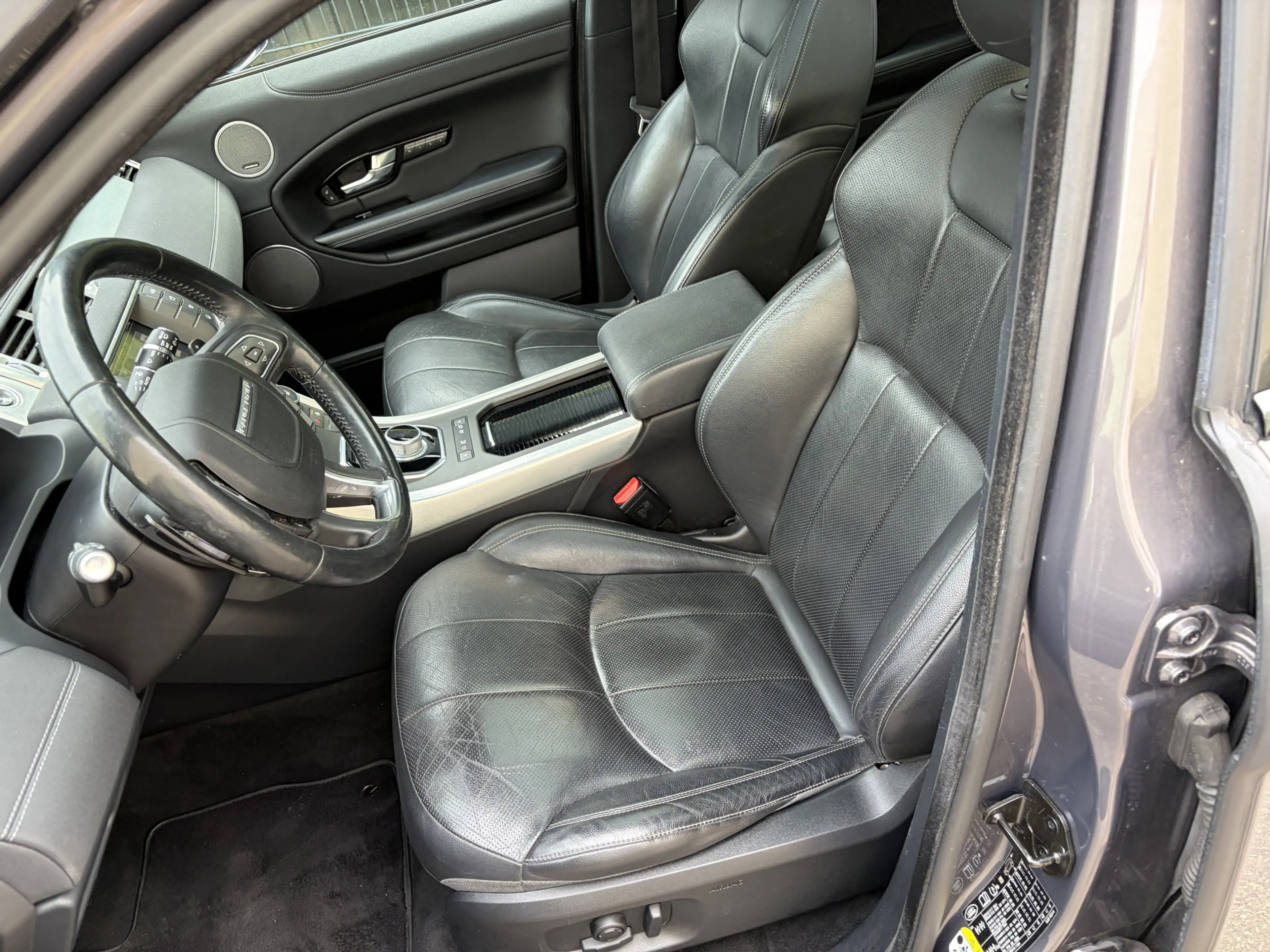 Land Rover Range Rover Evoque 2.0 Si4 HSE Dynamic / AUTOMAAT / NAVI / PANORAMADA — photo 8