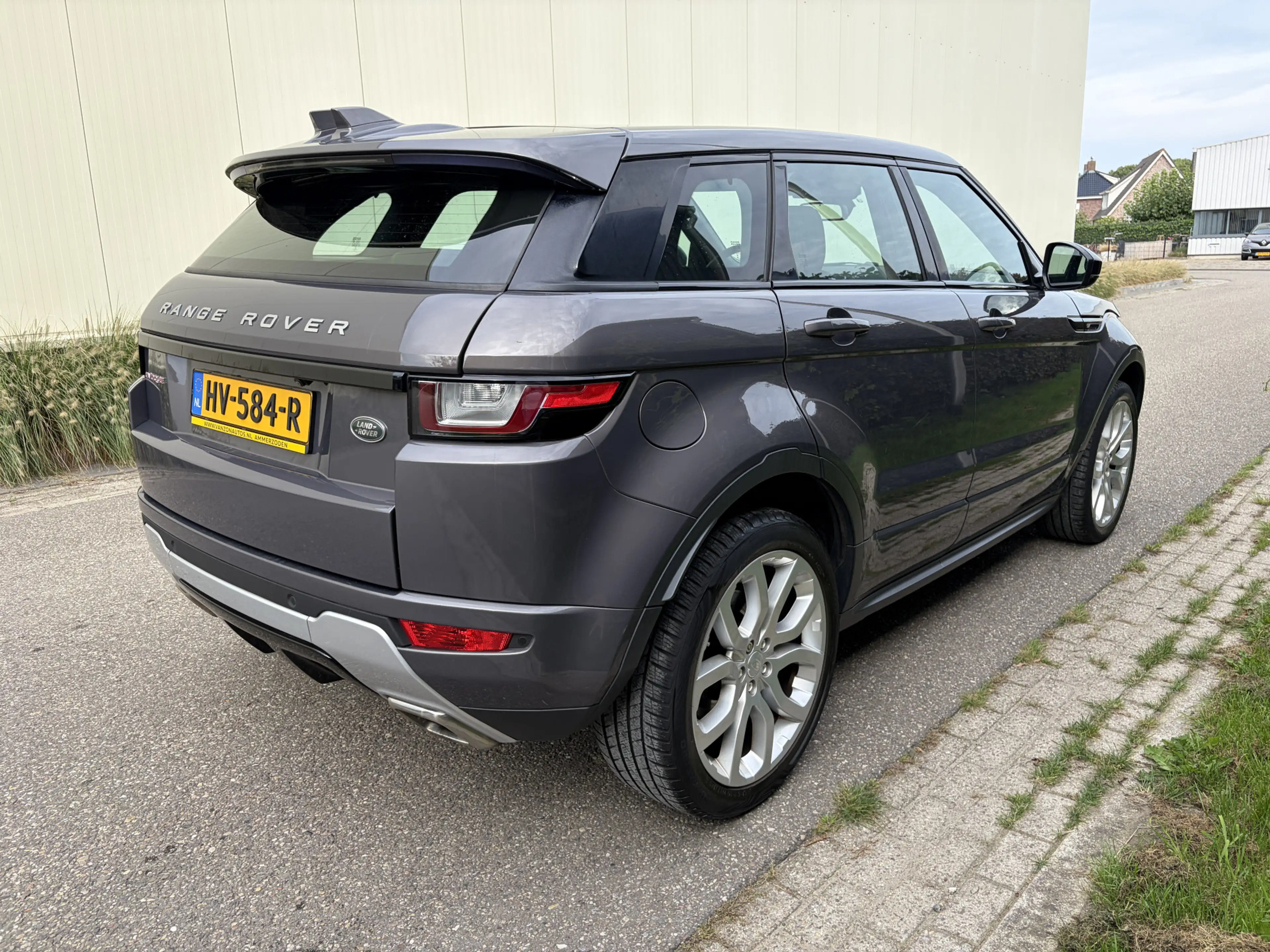 Land Rover Range Rover Evoque 2.0 Si4 HSE Dynamic / AUTOMAAT / NAVI / PANORAMADA — photo 25