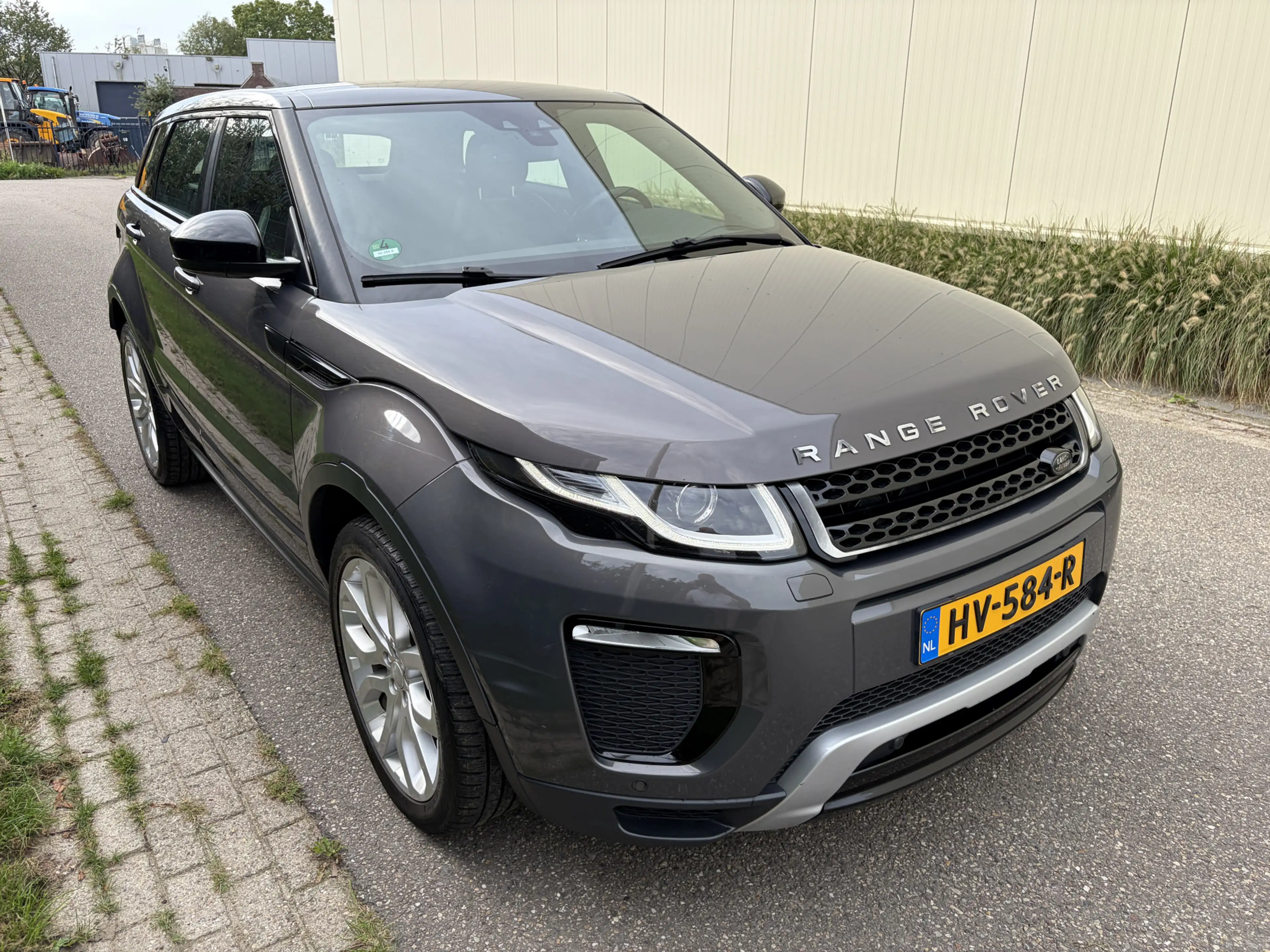 Land Rover Range Rover Evoque 2.0 Si4 HSE Dynamic / AUTOMAAT / NAVI / PANORAMADA — photo 29
