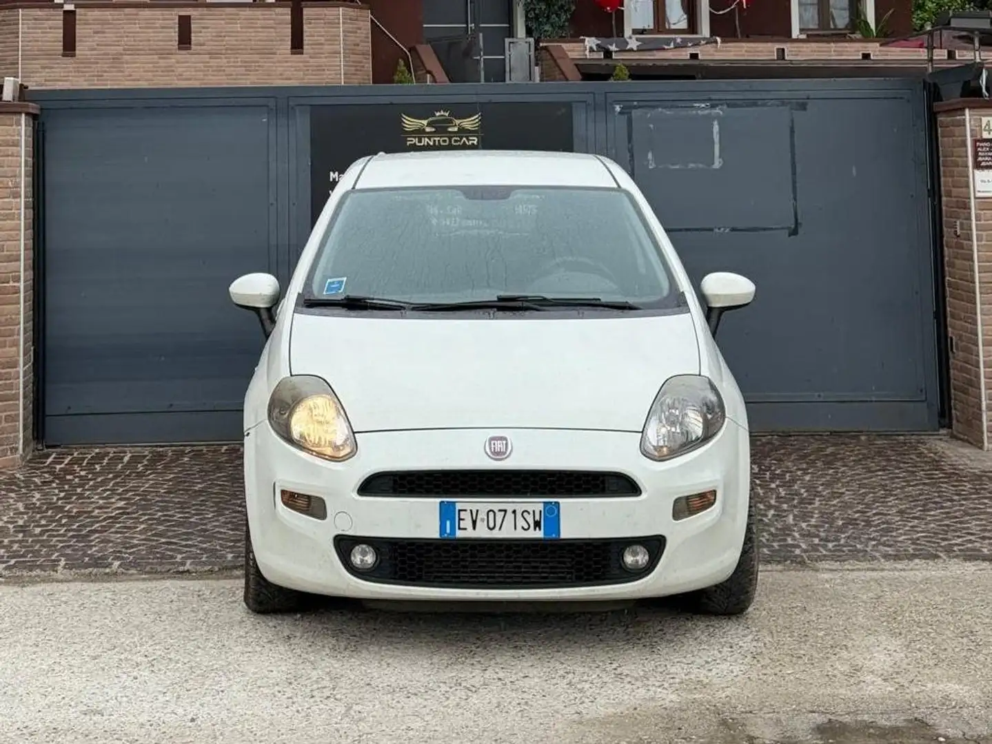 Fiat Punto Punto 5p 1.3 mjt II 16v Lounge 75cv E5+ bijela - 2