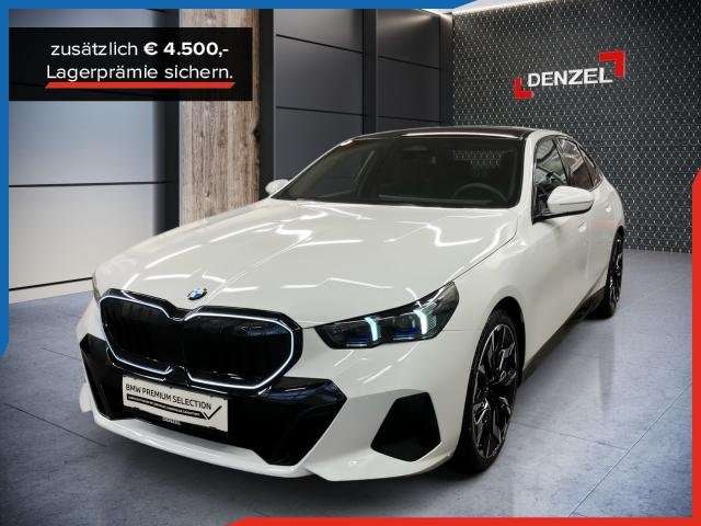 2025 BMW 520