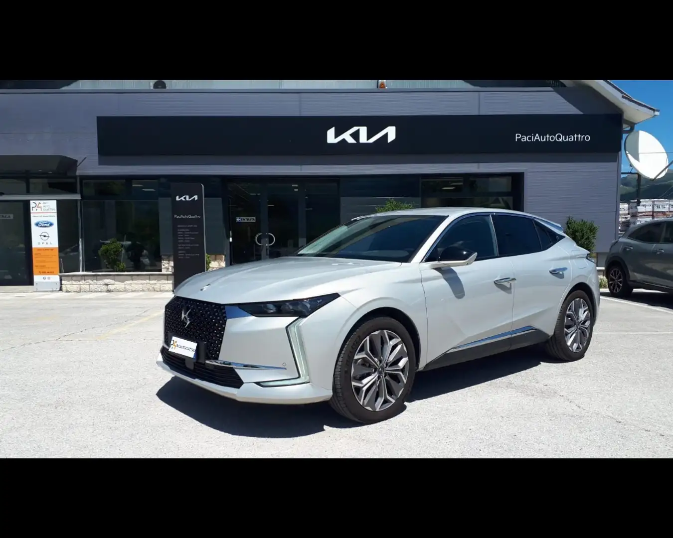 DS Automobiles DS 4 1.6 E-TENSE Trocadero Beige - 1