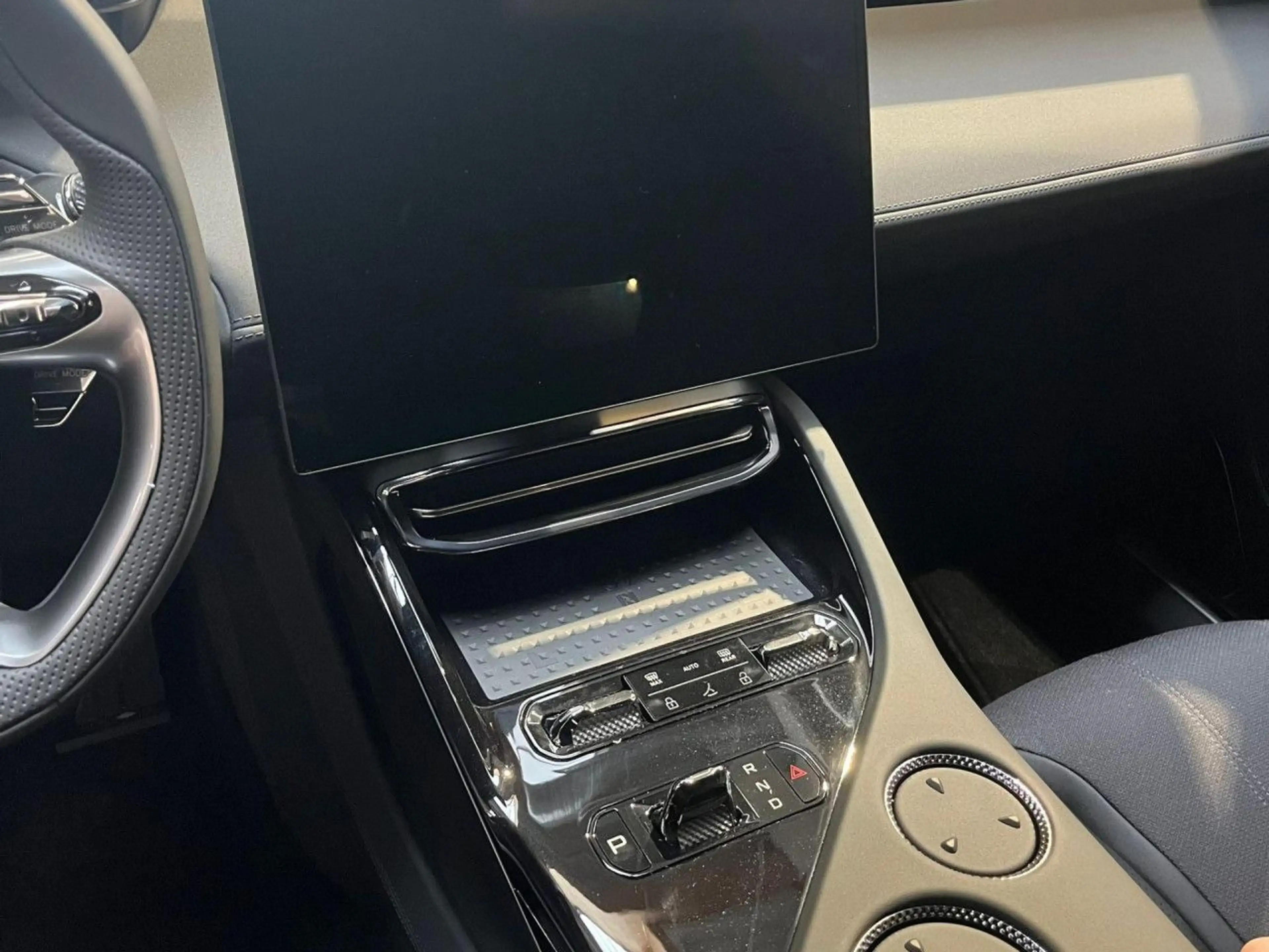 Lotus Eletre Business Edition Turboabschreibung 75% — photo 10