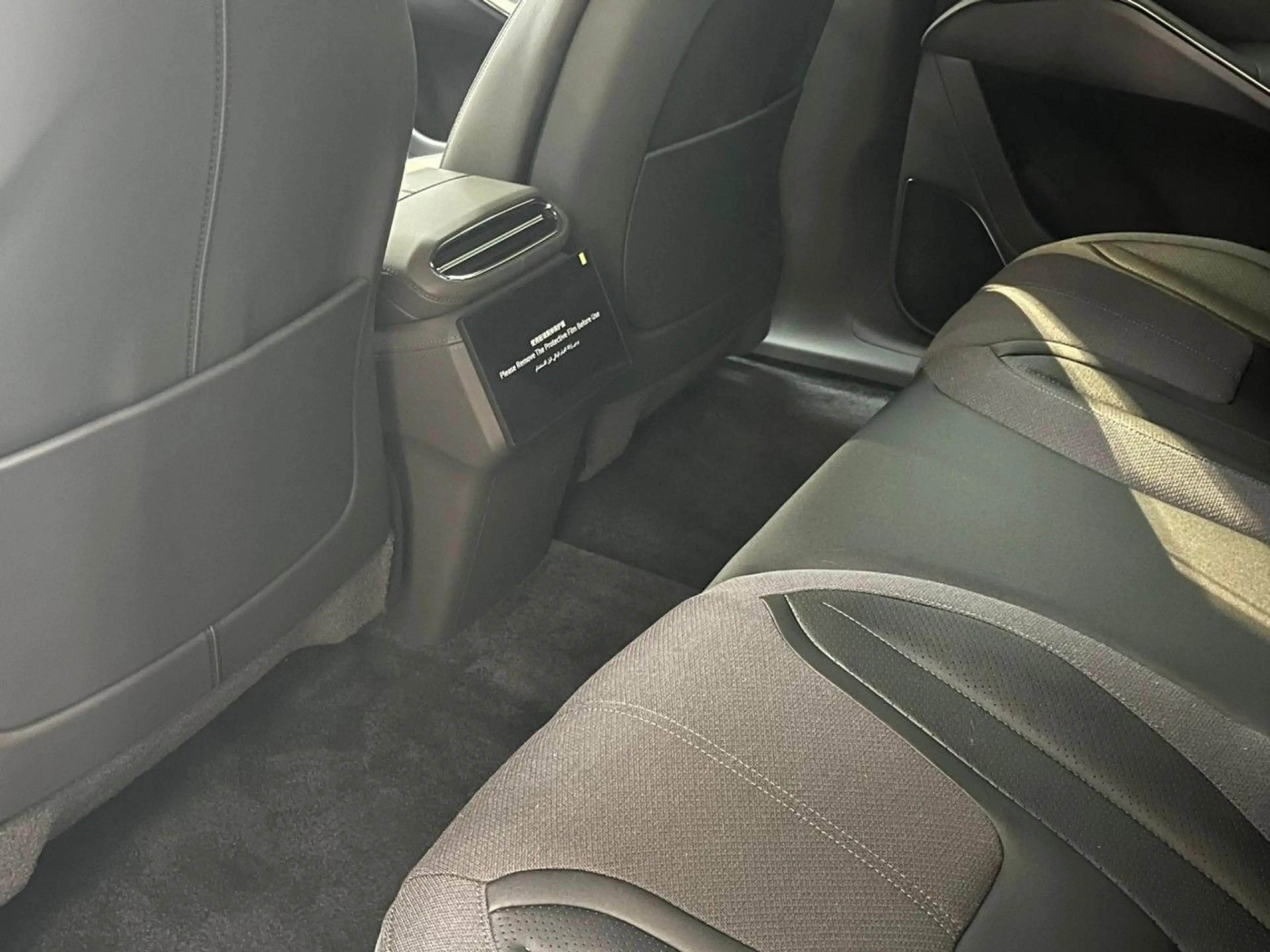 Lotus Eletre Business Edition Turboabschreibung 75% — photo 13