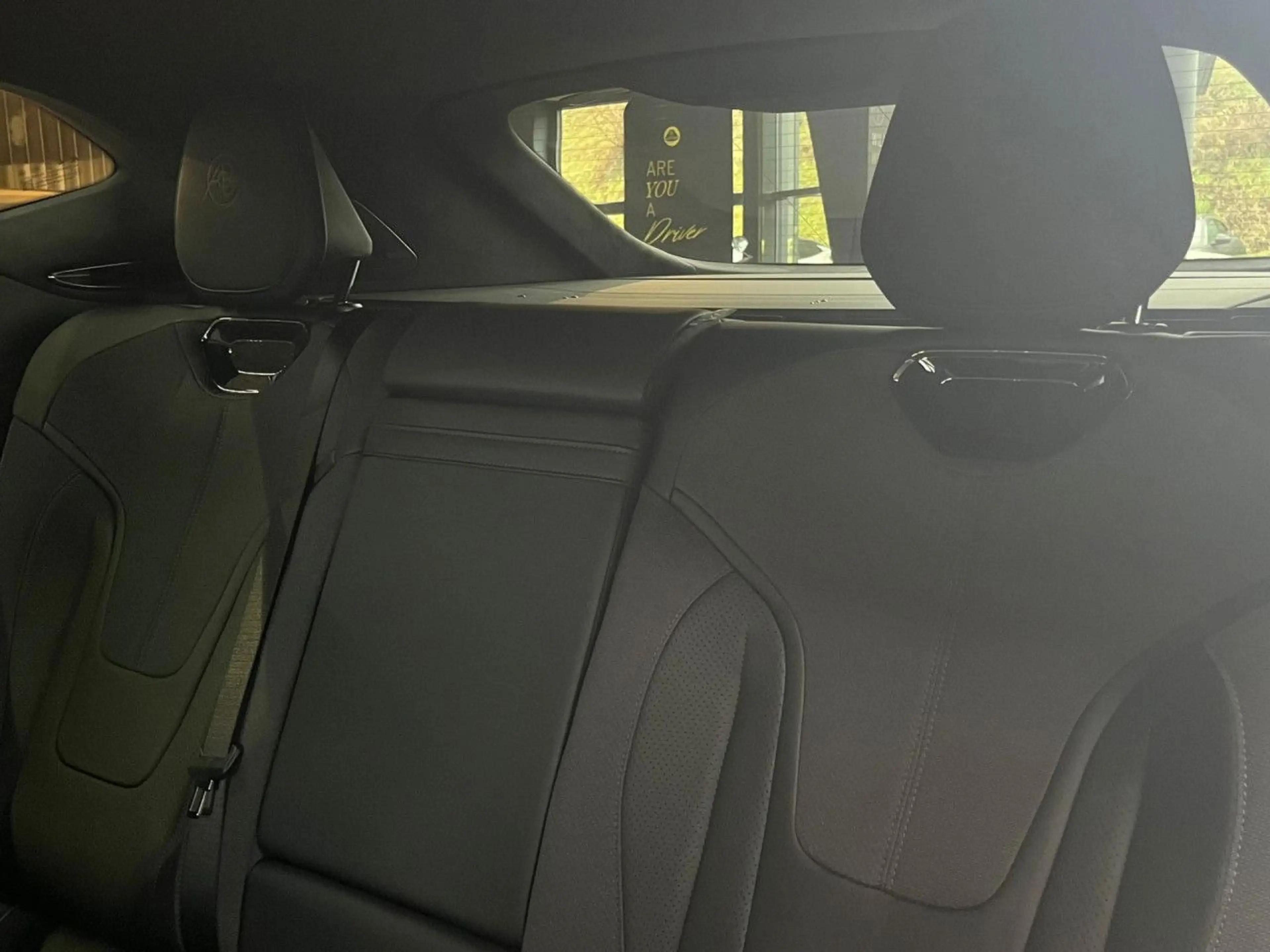 Lotus Eletre Business Edition Turboabschreibung 75% — photo 12