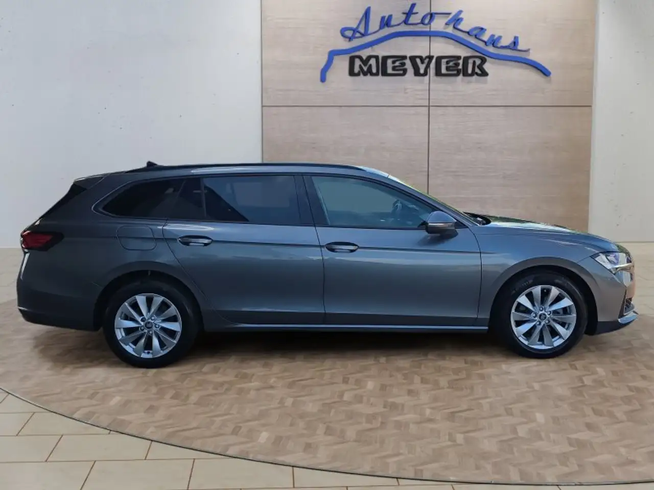Skoda Superb Combi 2,0TDI DSG Navi/DCC/ACC/Kamera/Sitzhz., миниатюра 7