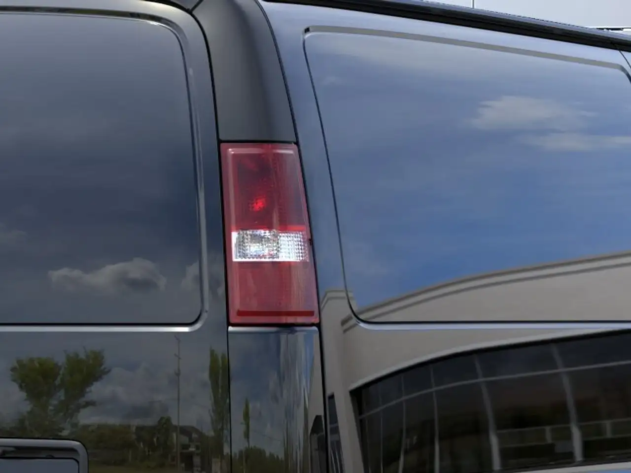 GMC Savana снимка GMC Savana