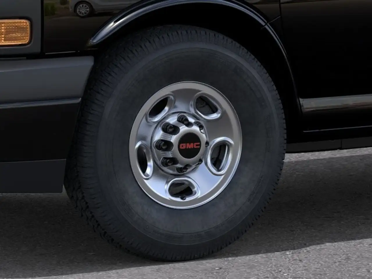 GMC Savana снимка GMC Savana