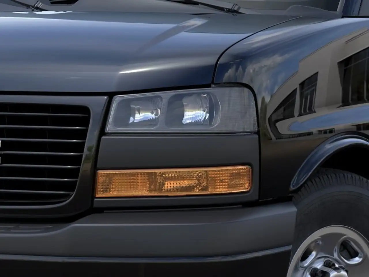 GMC Savana снимка GMC Savana