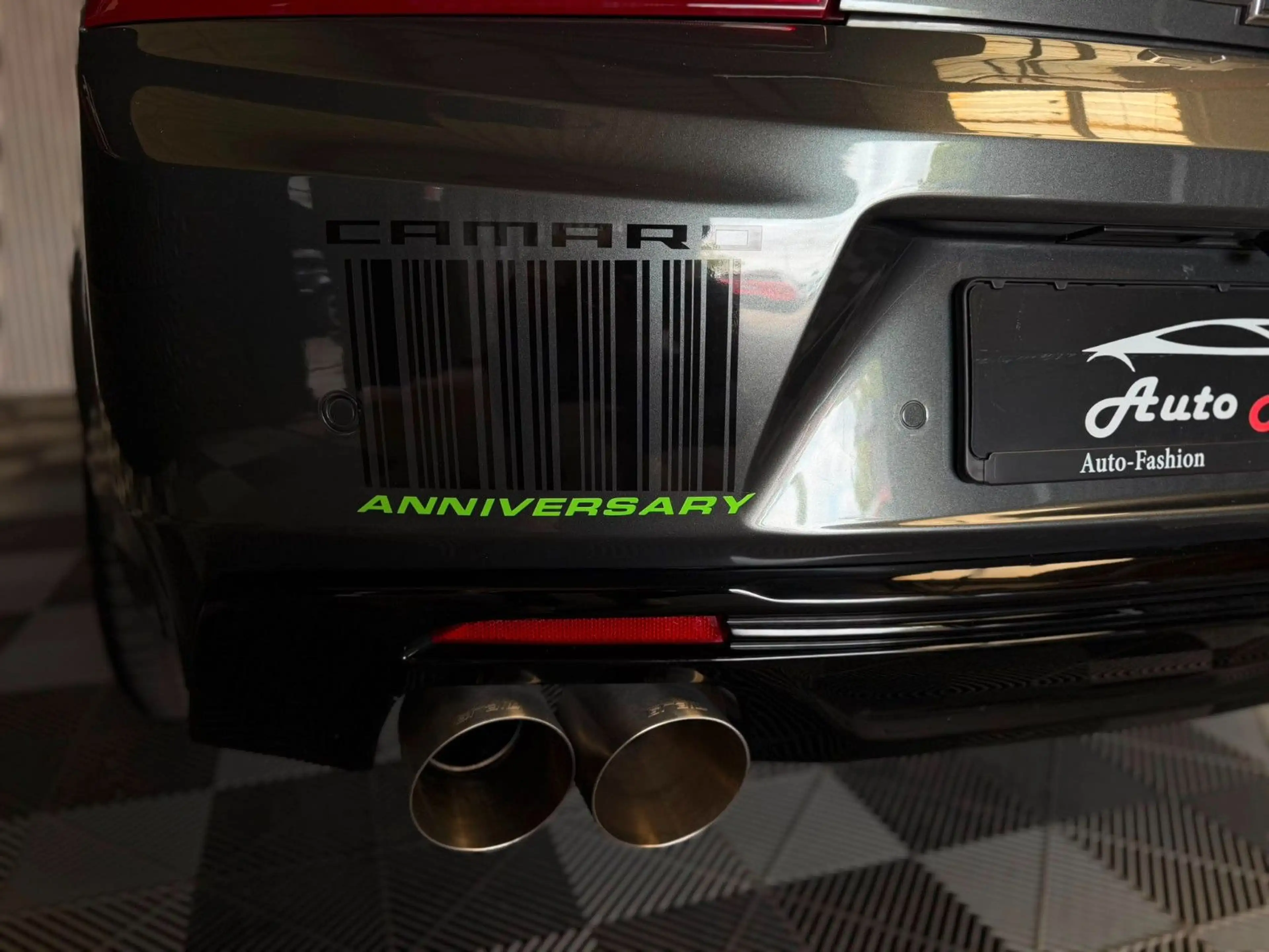 Chevrolet Camaro Coupé V8 50th Anniversary Edition Grail A — photo 9