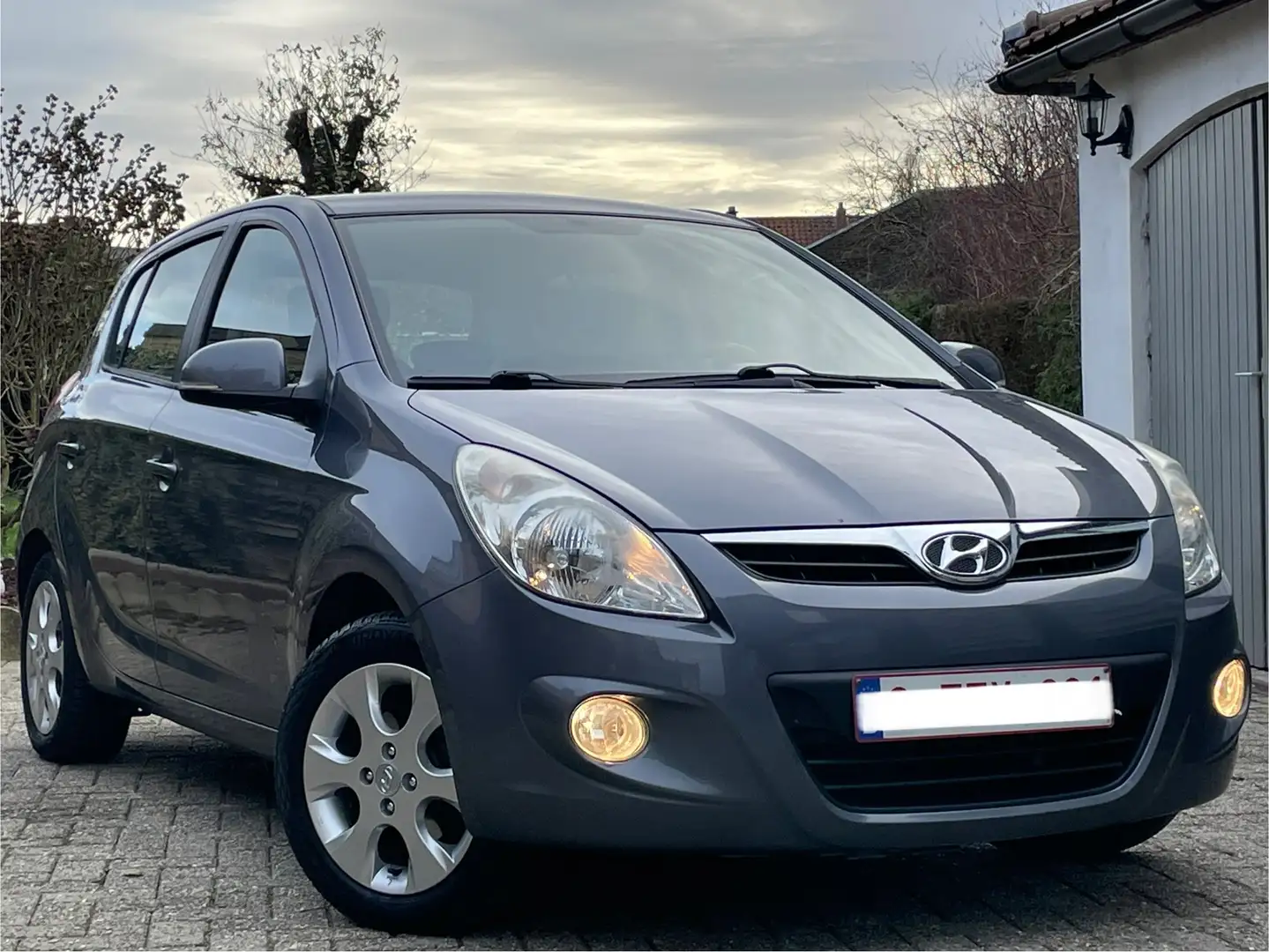Hyundai i20 1.4 CRDi BlueDrive/ Euro5/ Clim/ Attache remorque - 1